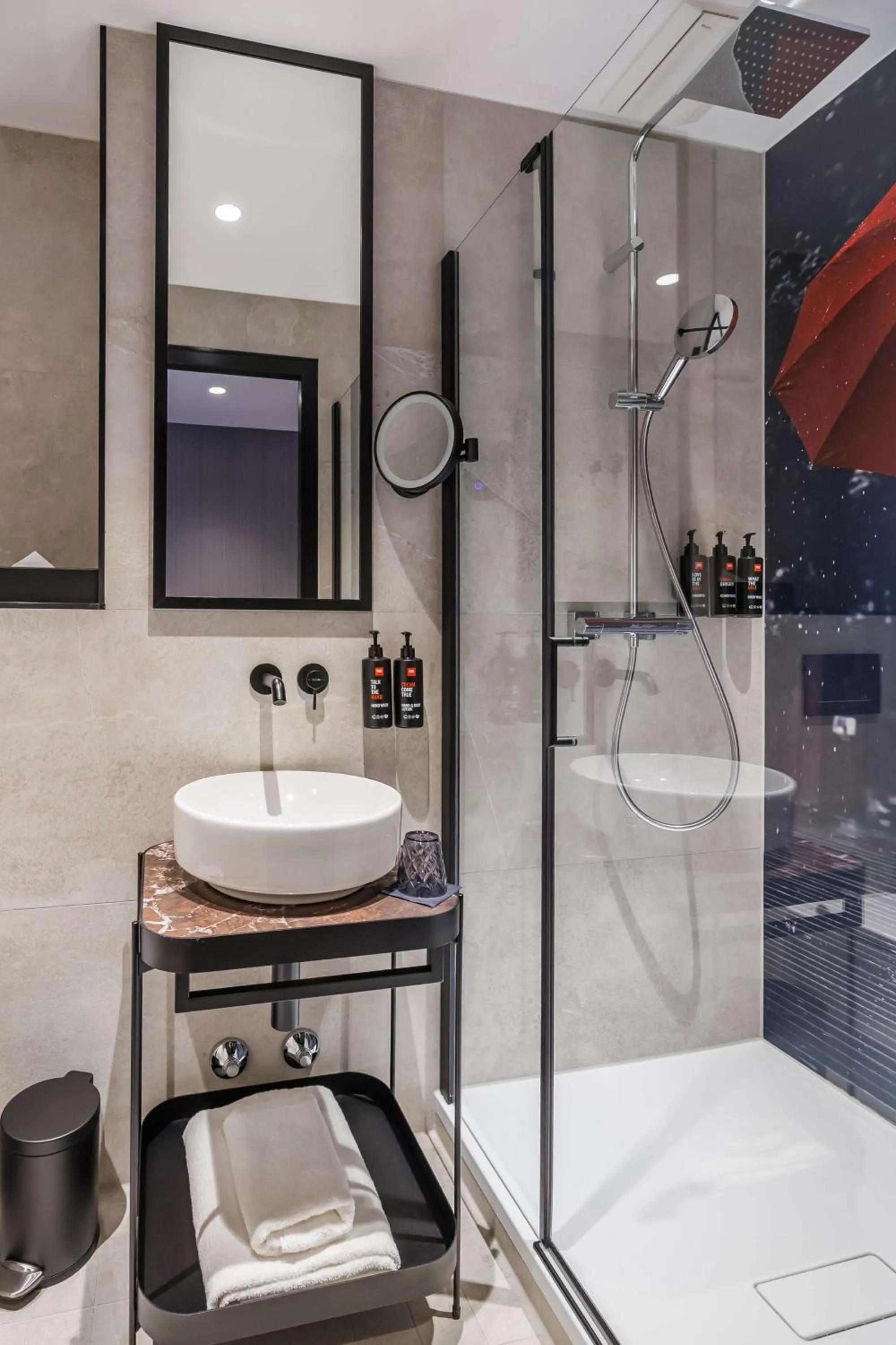 Bathroom in Radisson RED Berlin Kudamm