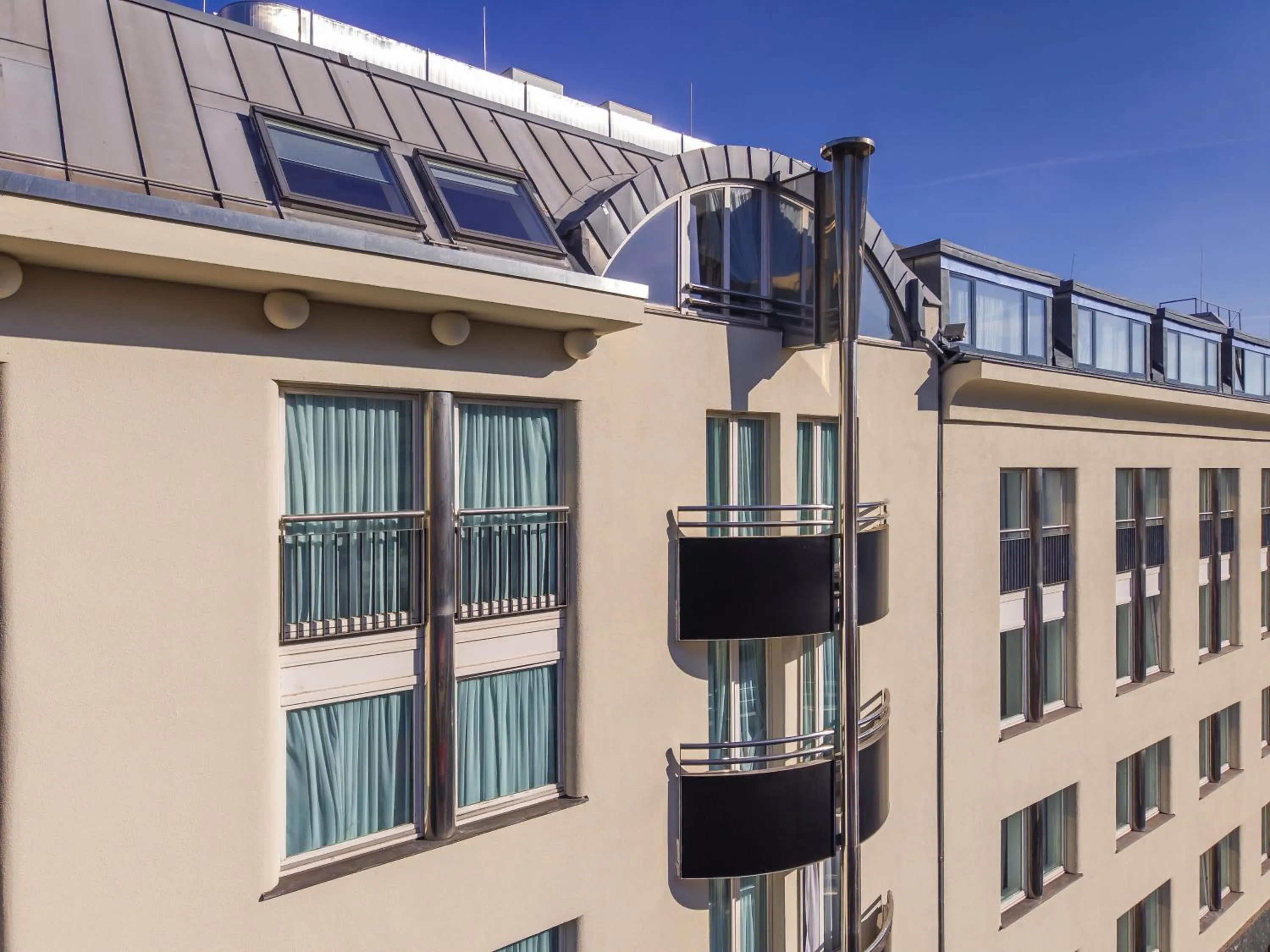 Property building in Radisson RED Berlin Kudamm