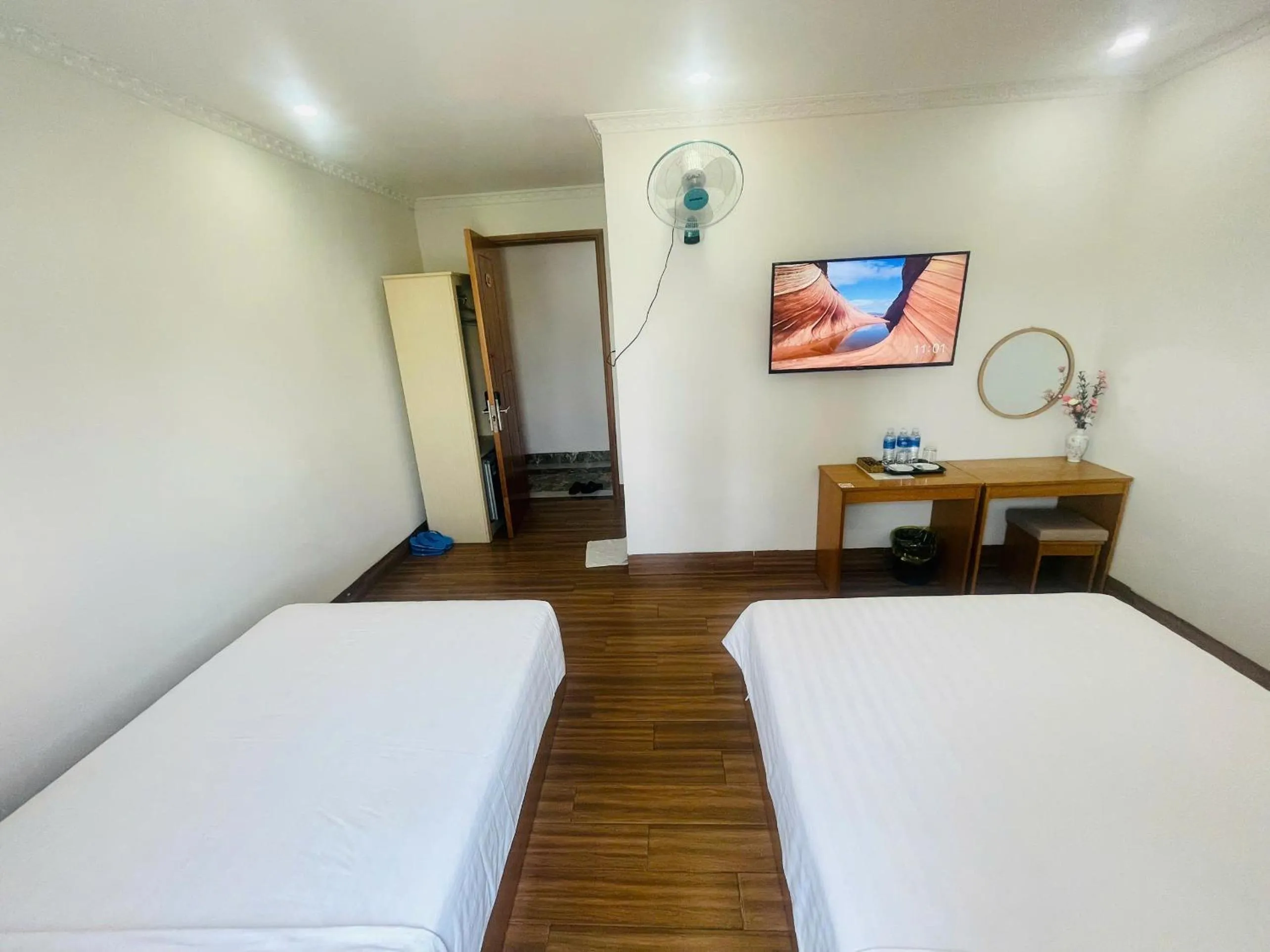 Bedroom, Bed in HaTa Hotel