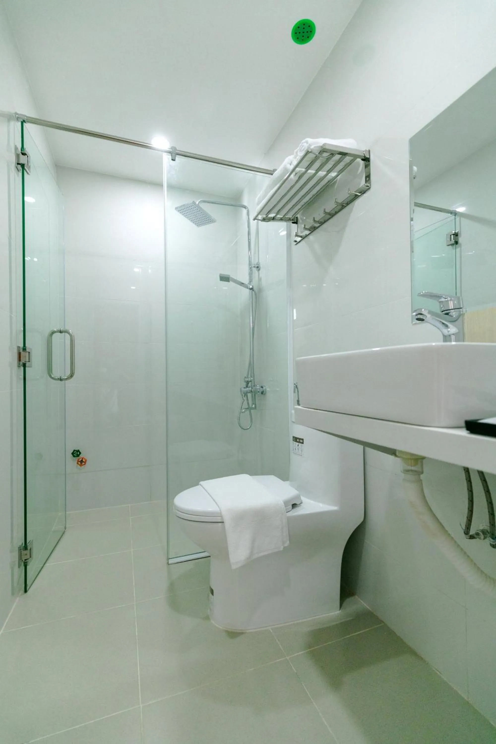 Shower in HaTa Hotel