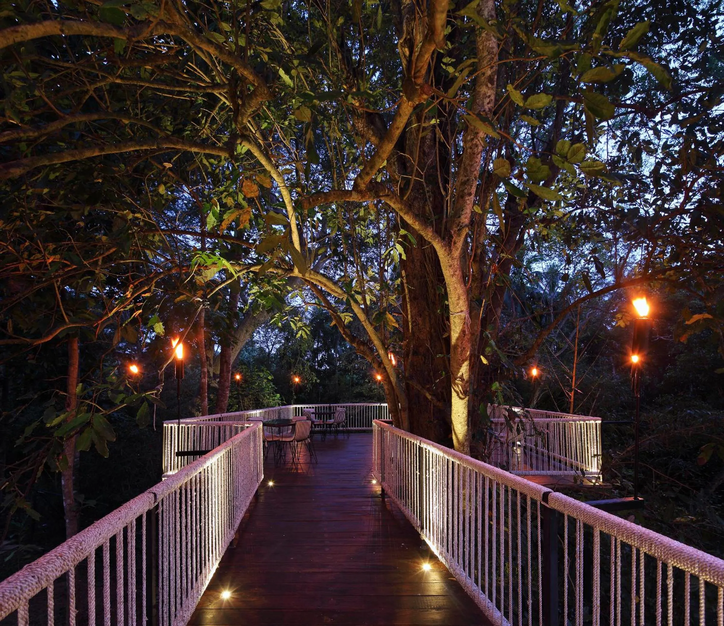 Restaurant/places to eat in Kottawatta River Bank Resort