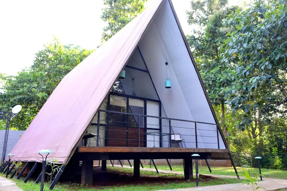 Property building in Kottawatta River Bank Resort