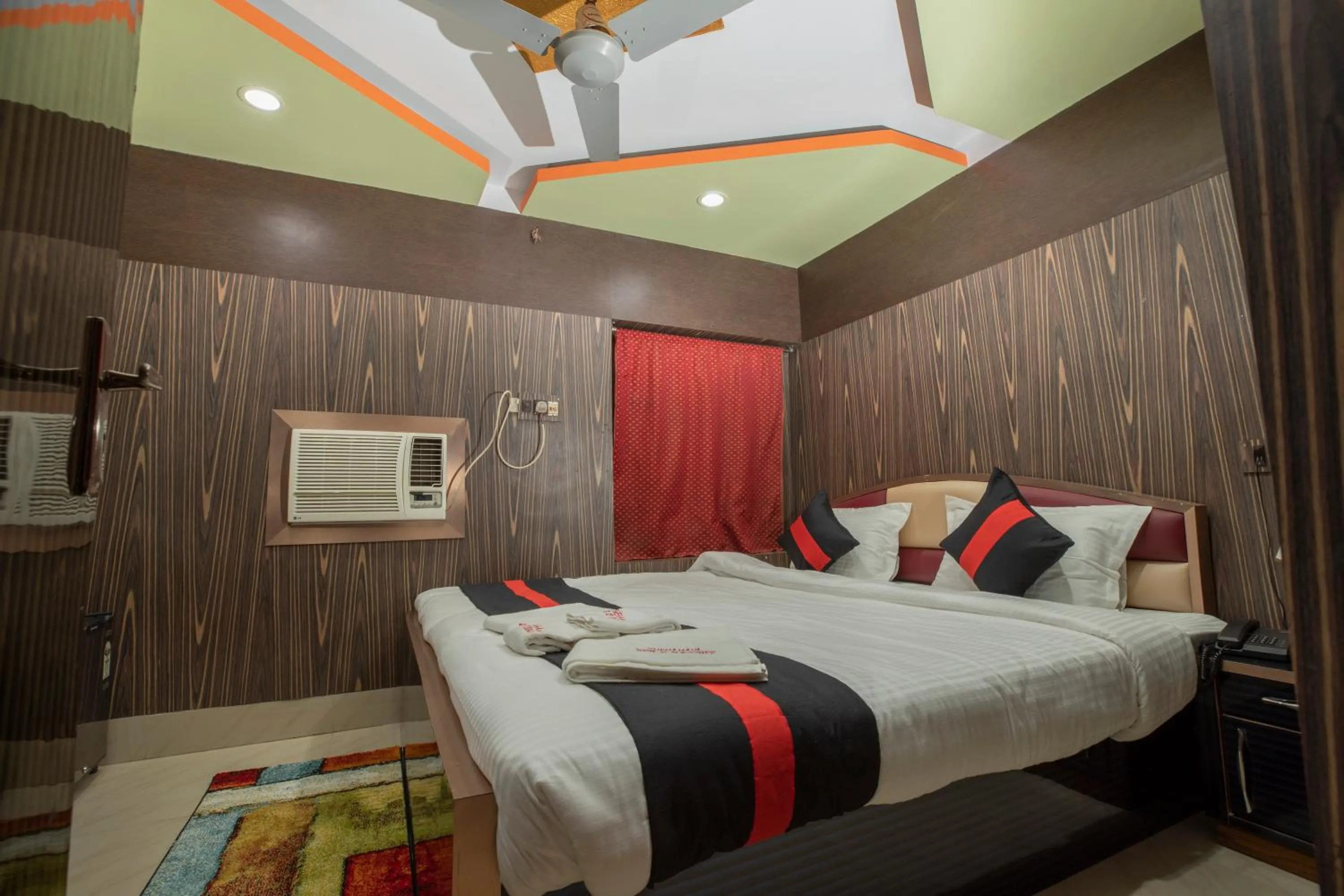 Bed in Snehamaya Spa & Resort