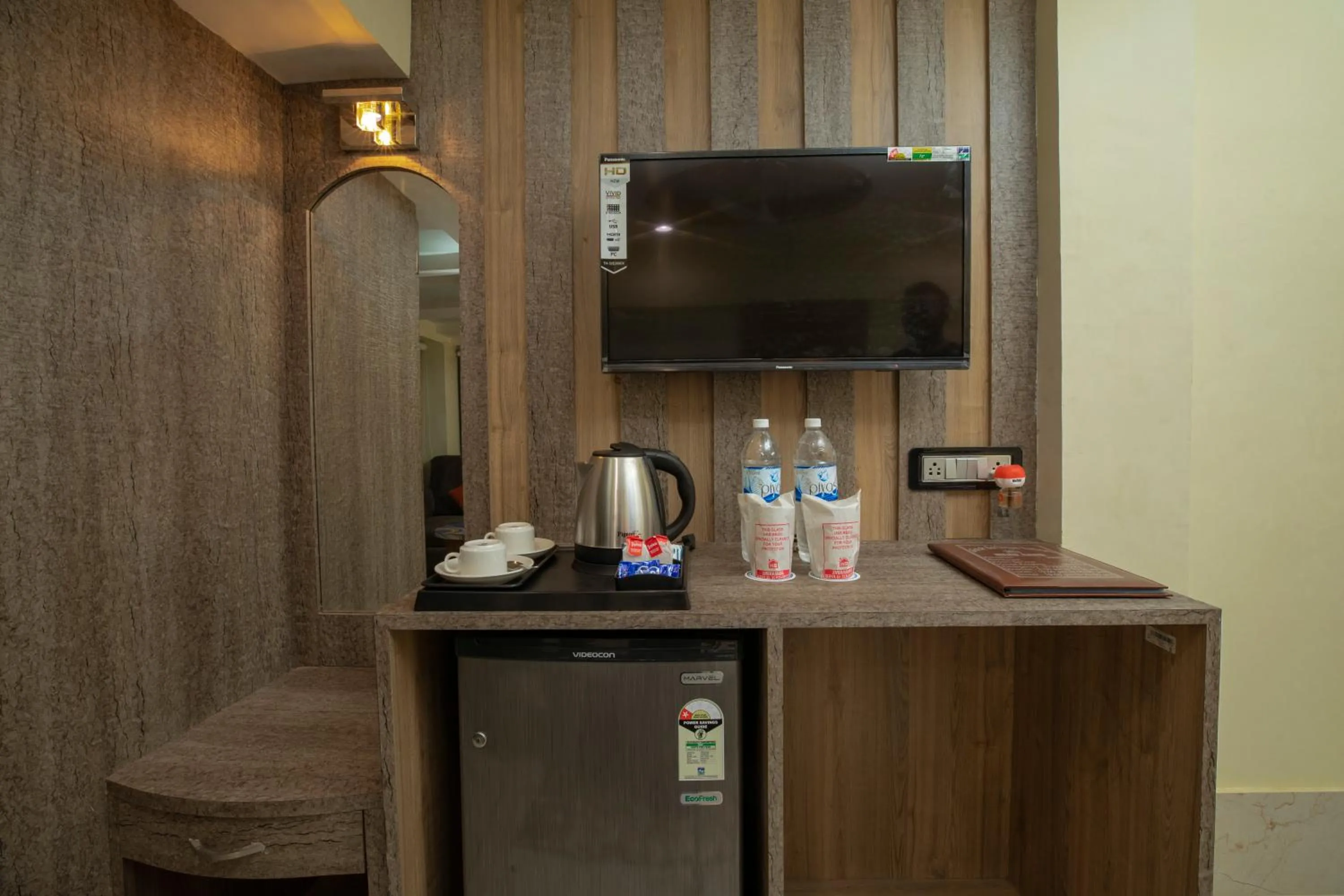 TV and multimedia in Snehamaya Spa & Resort