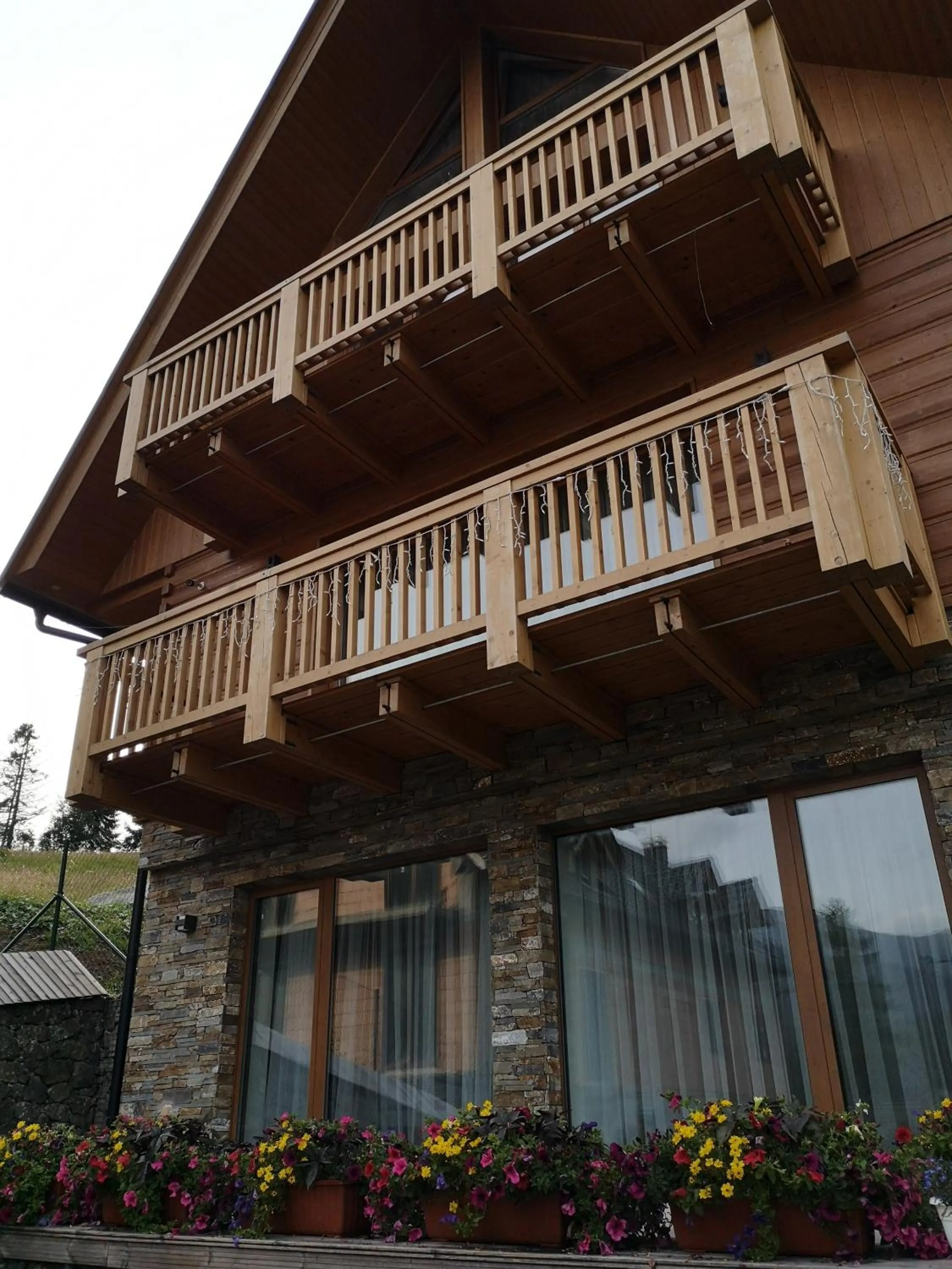 Property building in STONEGALLERY