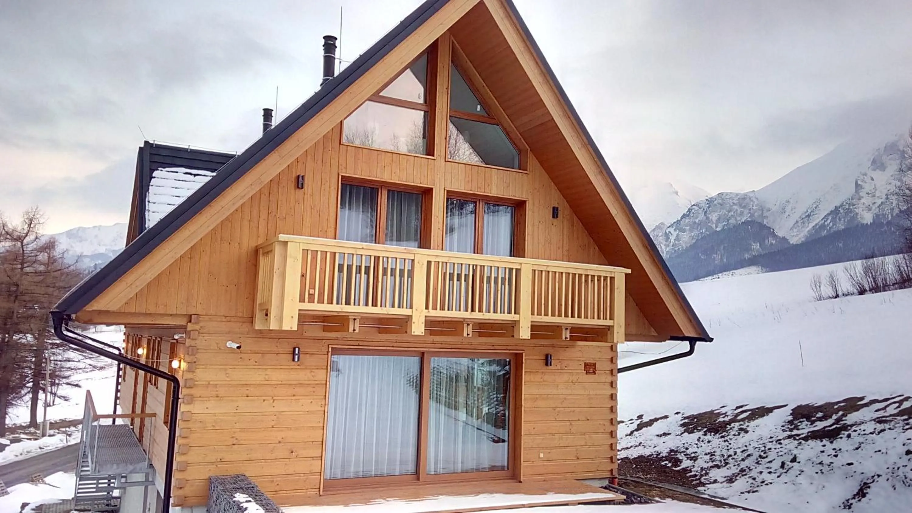 Property building in STONEGALLERY