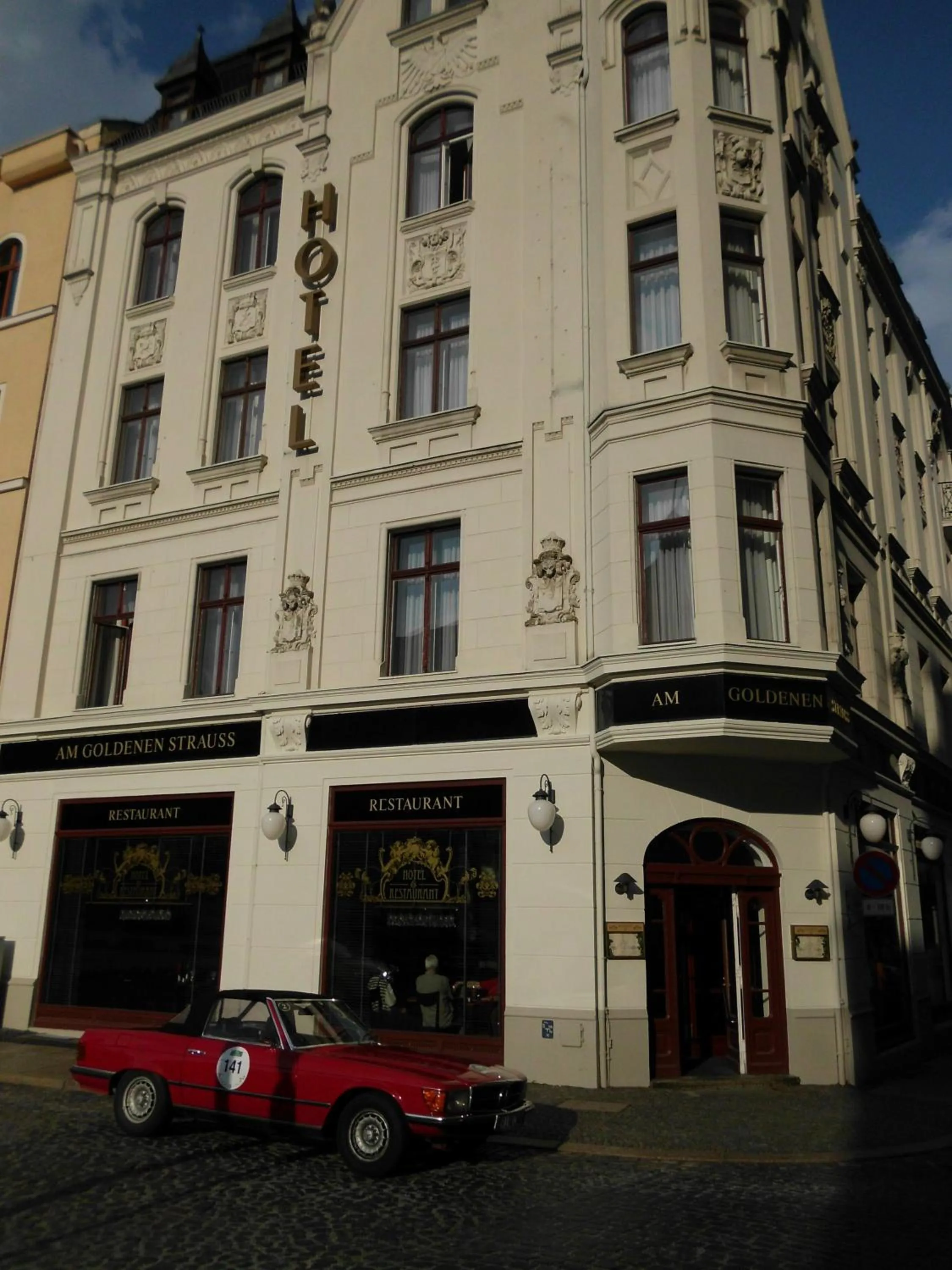 Property building in Akzent Hotel Am Goldenen Strauss