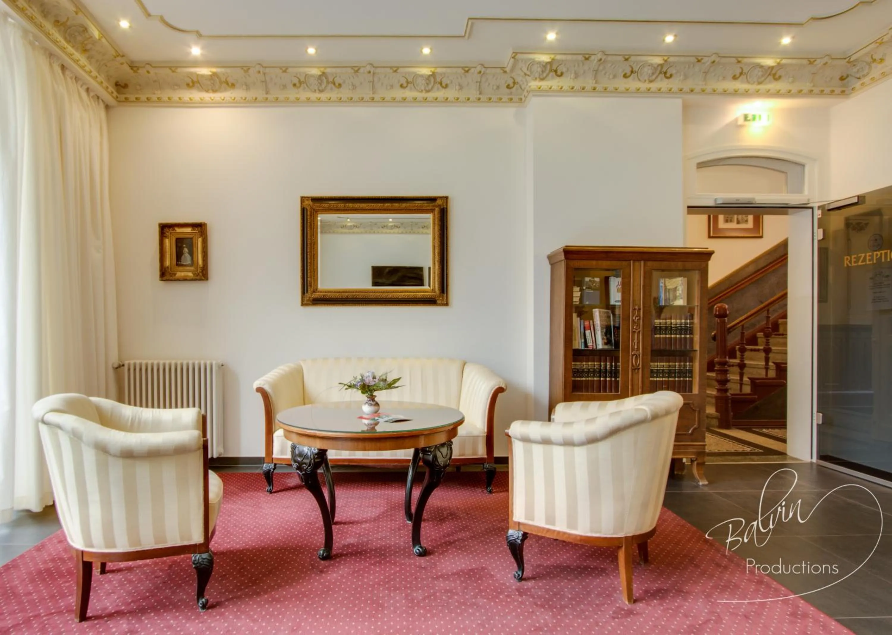 Lobby or reception in Akzent Hotel Am Goldenen Strauss