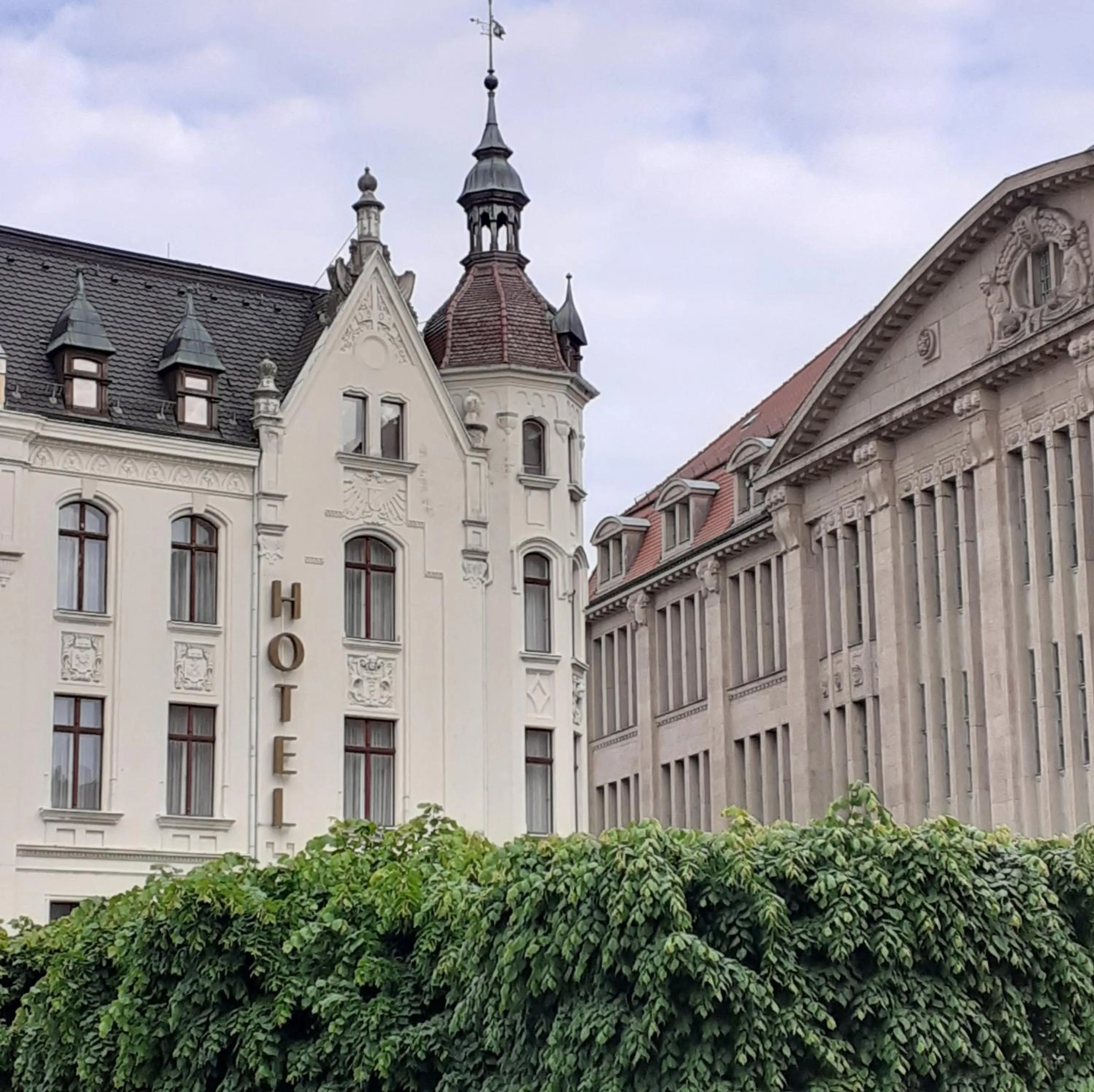 Property building in Akzent Hotel Am Goldenen Strauss