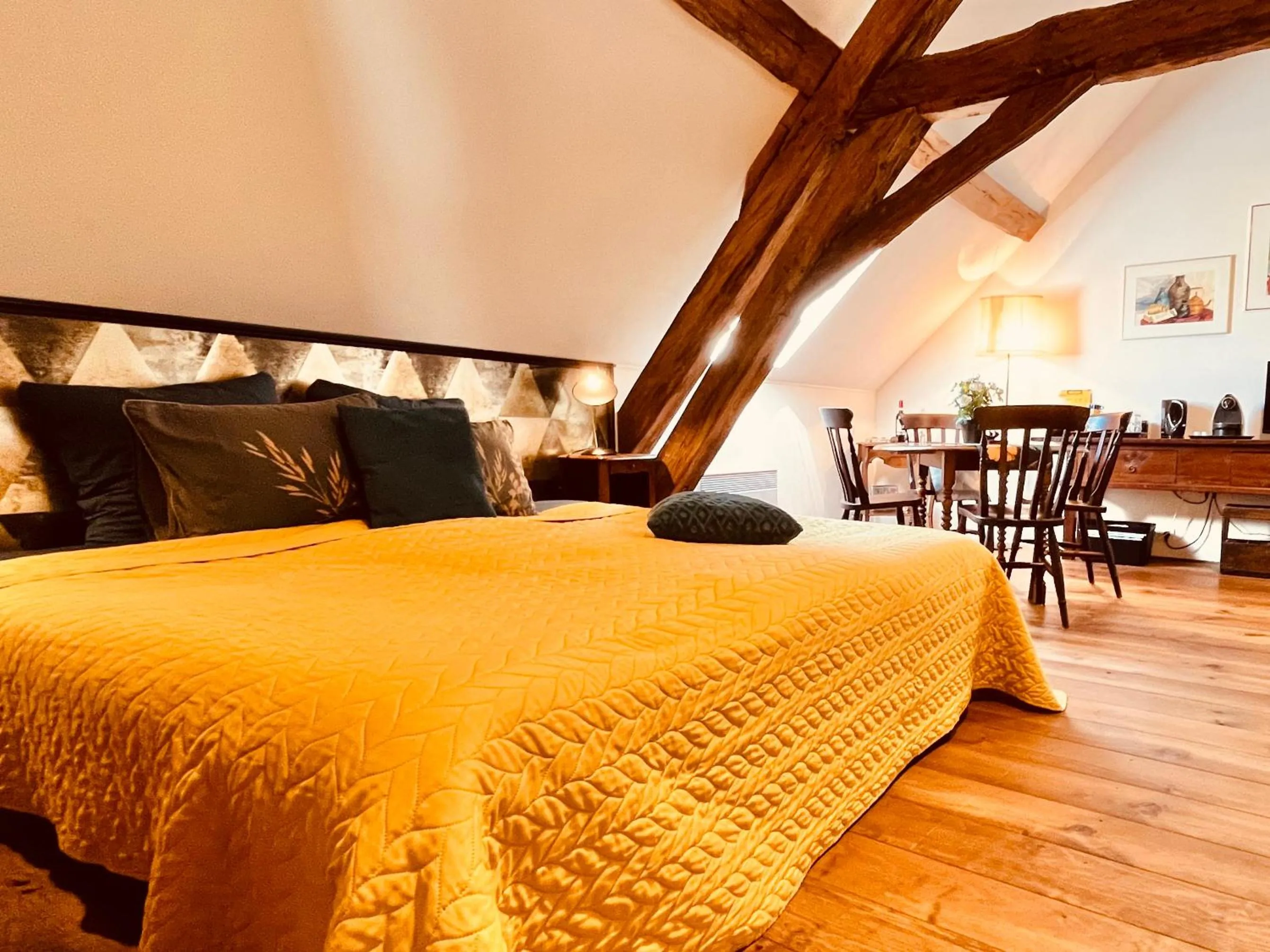 Dining area, Bed in chambres d'hôtes Domaine les Grands Pérons