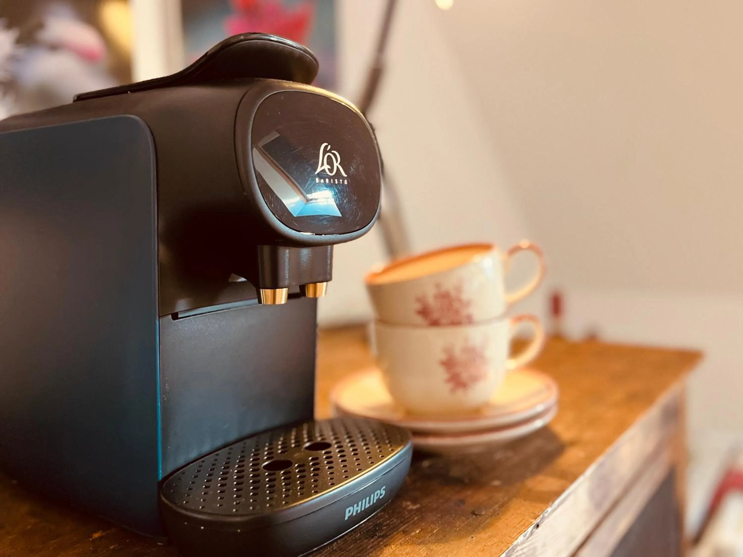 Coffee/tea facilities in chambres d'hôtes Domaine les Grands Pérons