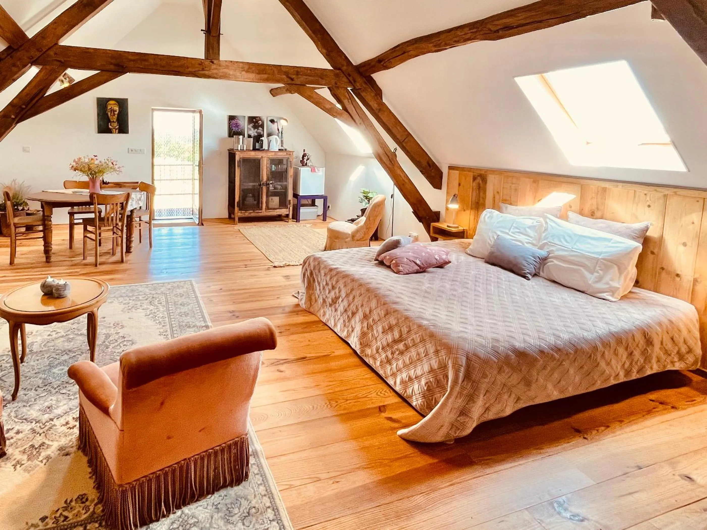 Bedroom, Bed in chambres d'hôtes Domaine les Grands Pérons