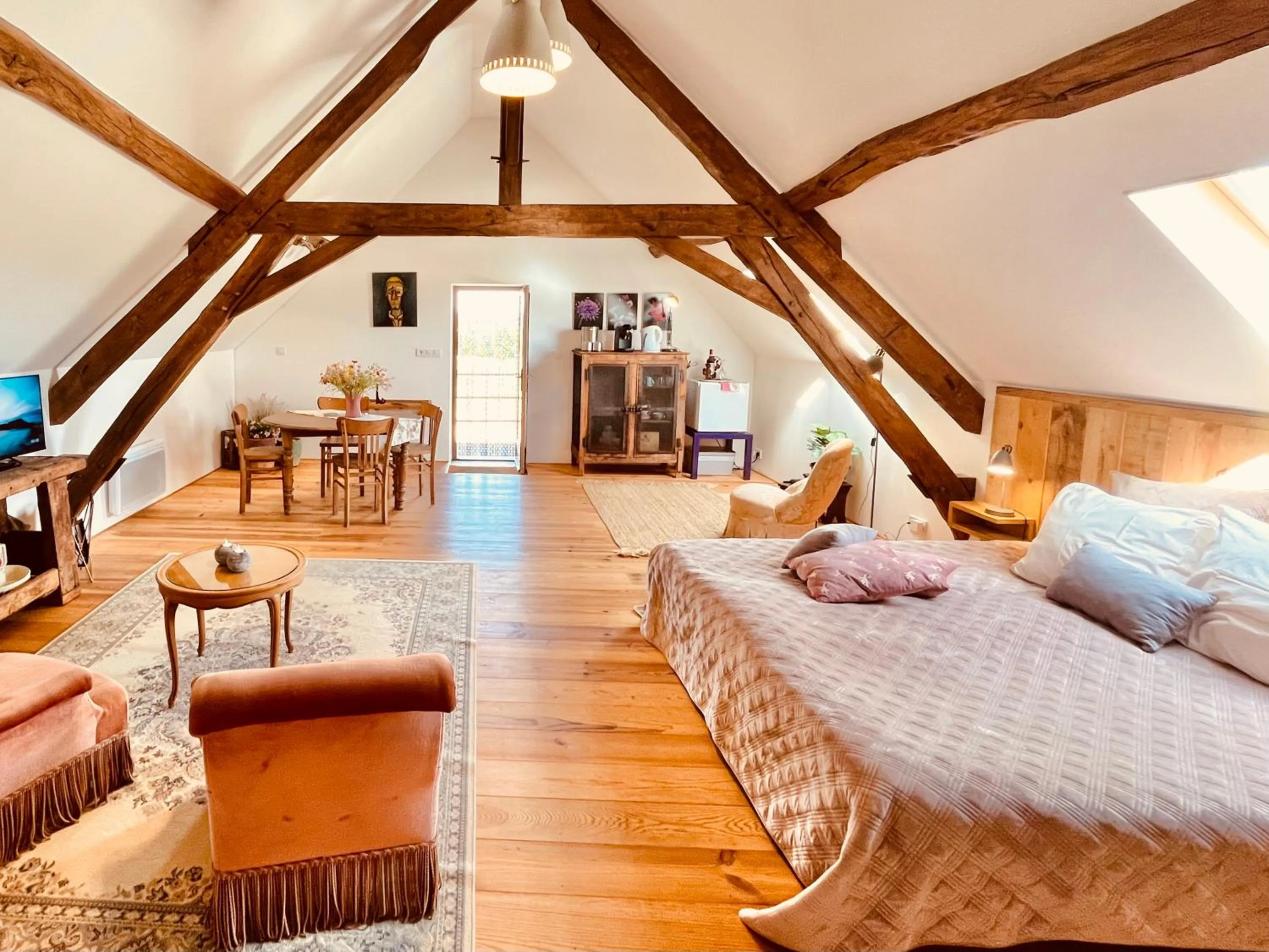 Coffee/tea facilities, Bed in chambres d'hôtes Domaine les Grands Pérons