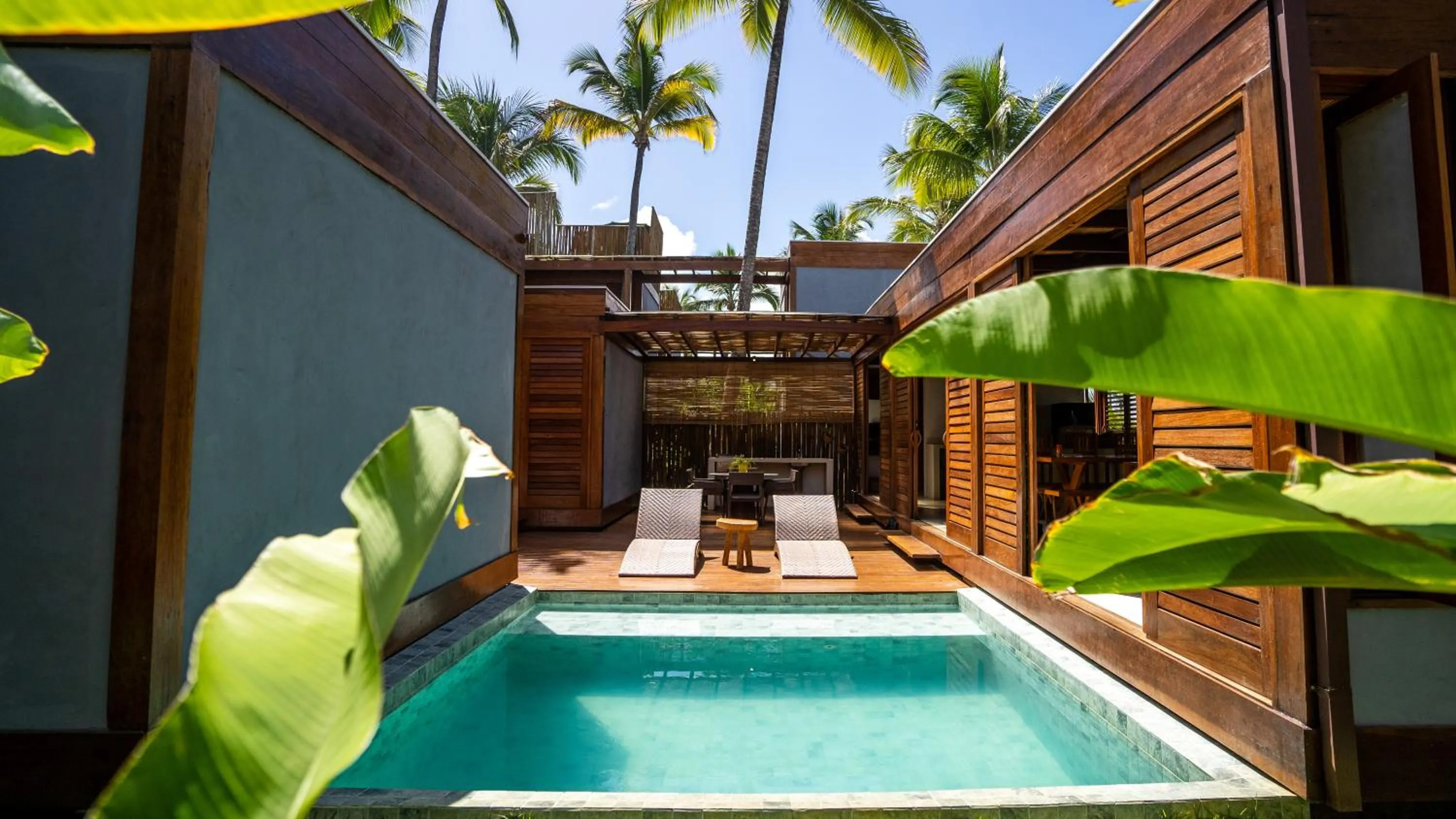 Swimming pool in Villa Kandui Boutique Hotel e Beach Lounge