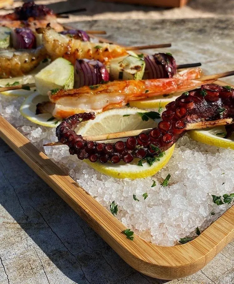 Food and drinks in Villa Kandui Boutique Hotel e Beach Lounge