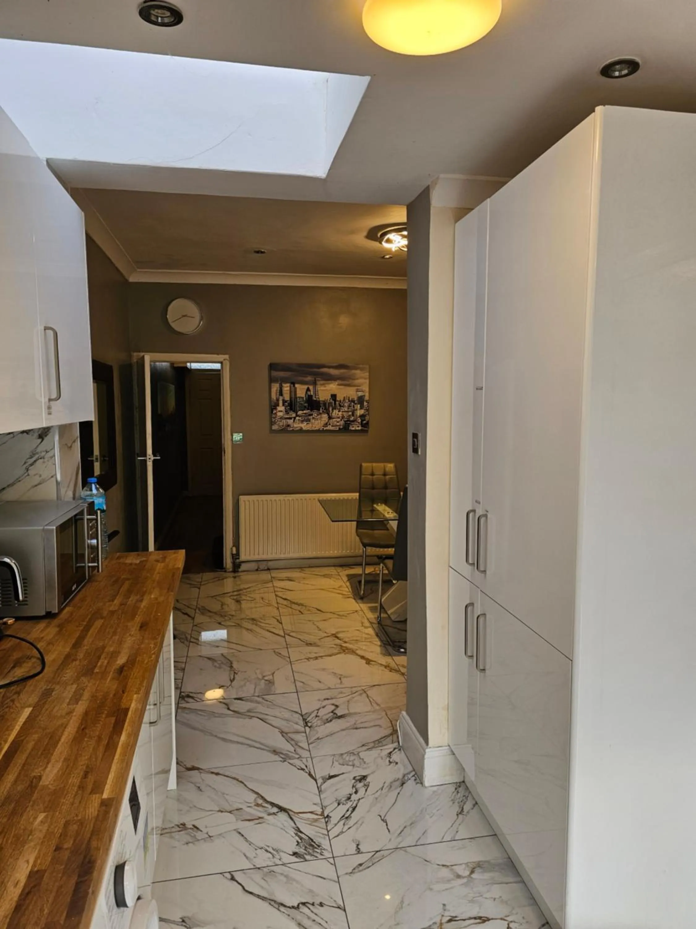 Kitchen or kitchenette in Umbrella Properties London Excel