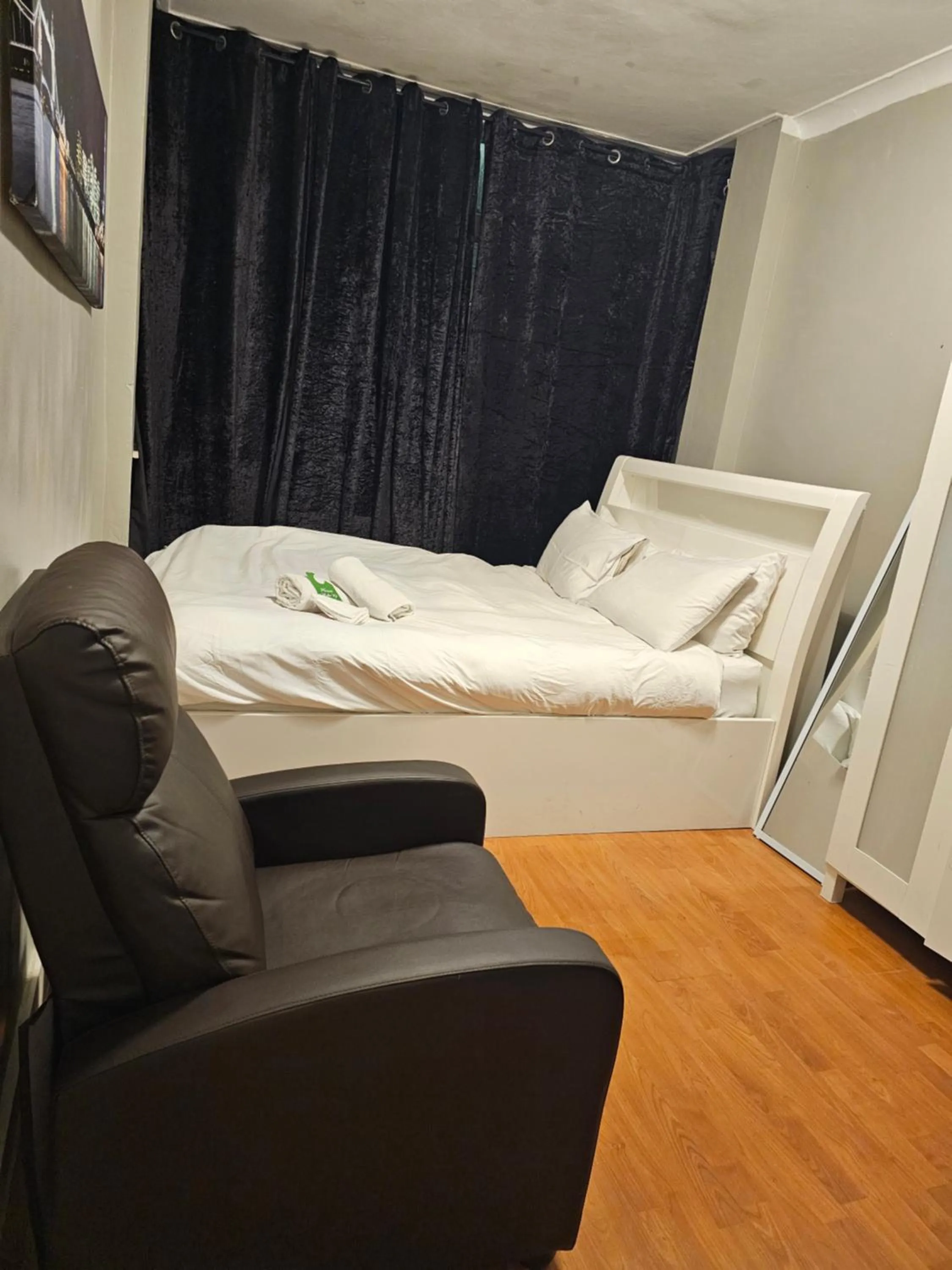 Bed in Umbrella Properties London Excel