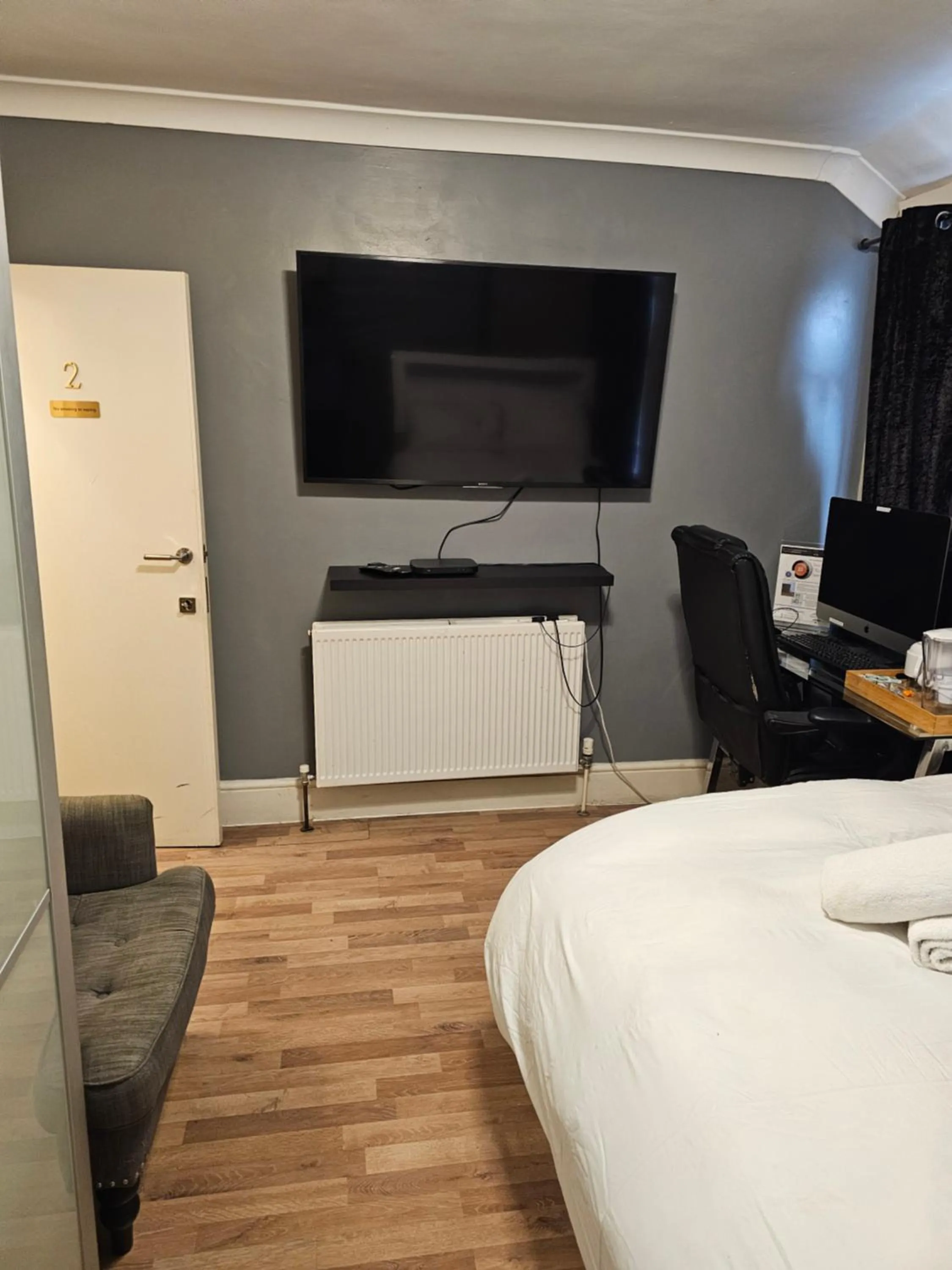 Bed in Umbrella Properties London Excel