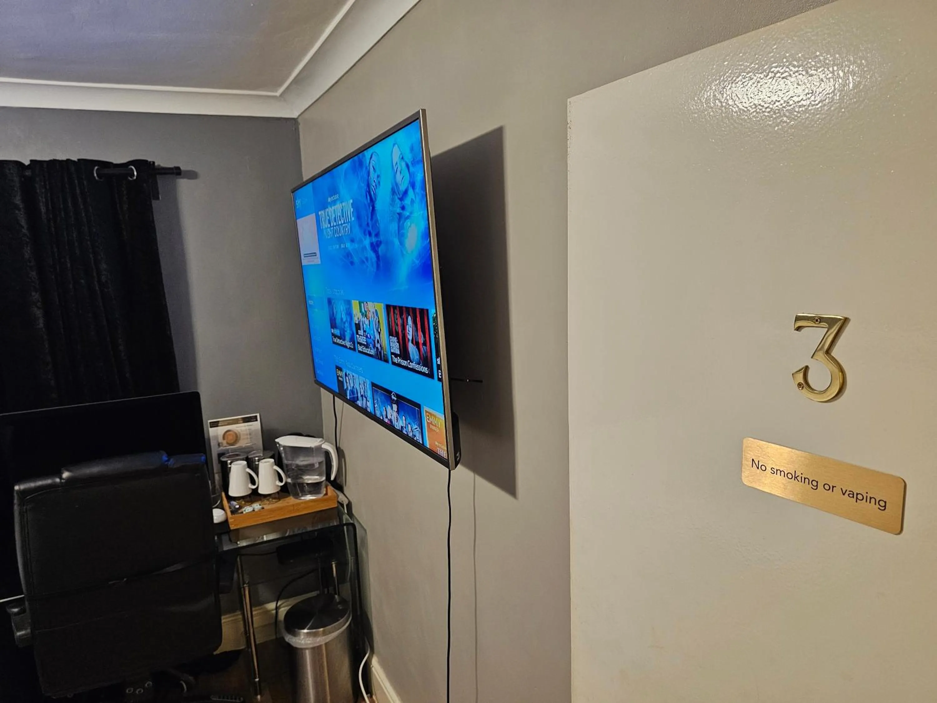 TV and multimedia in Umbrella Properties London Excel