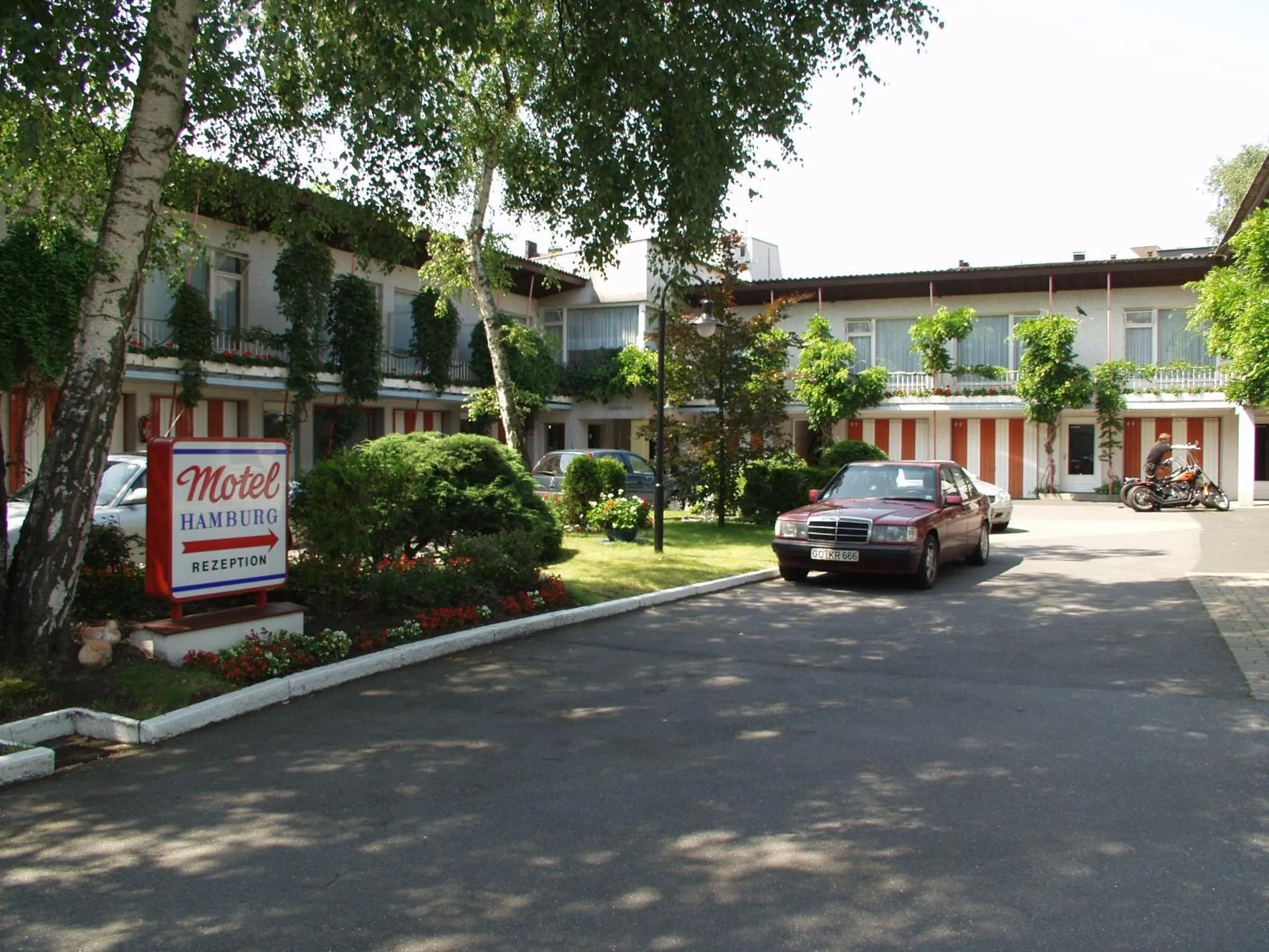 Facade/entrance in Motel Hamburg