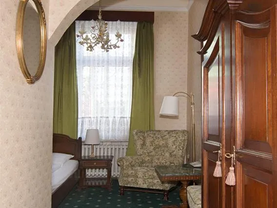 TV and multimedia, Bed in Hotel Stephan