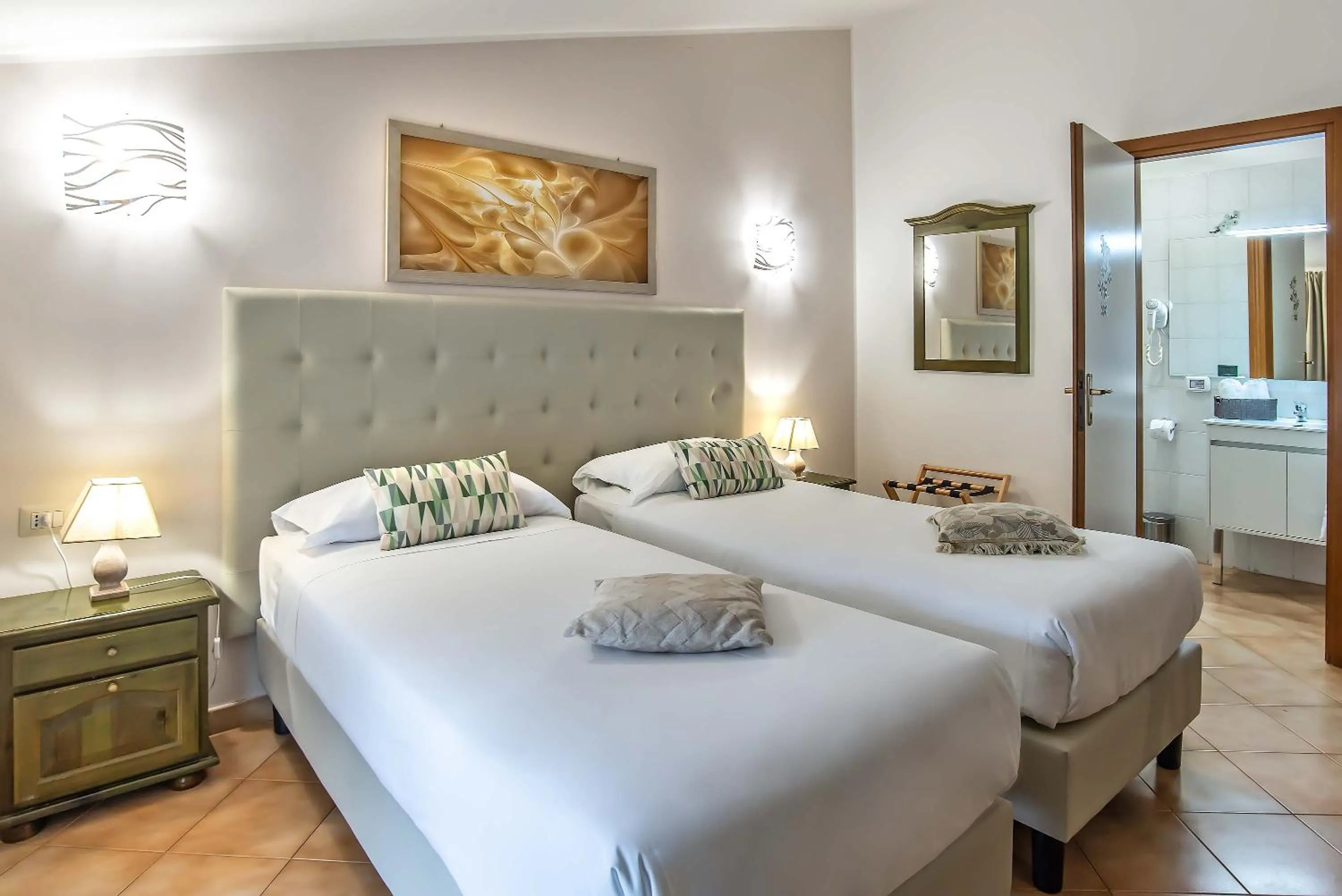 Photo of the whole room, Bed in Plaza Rooms Ciampino