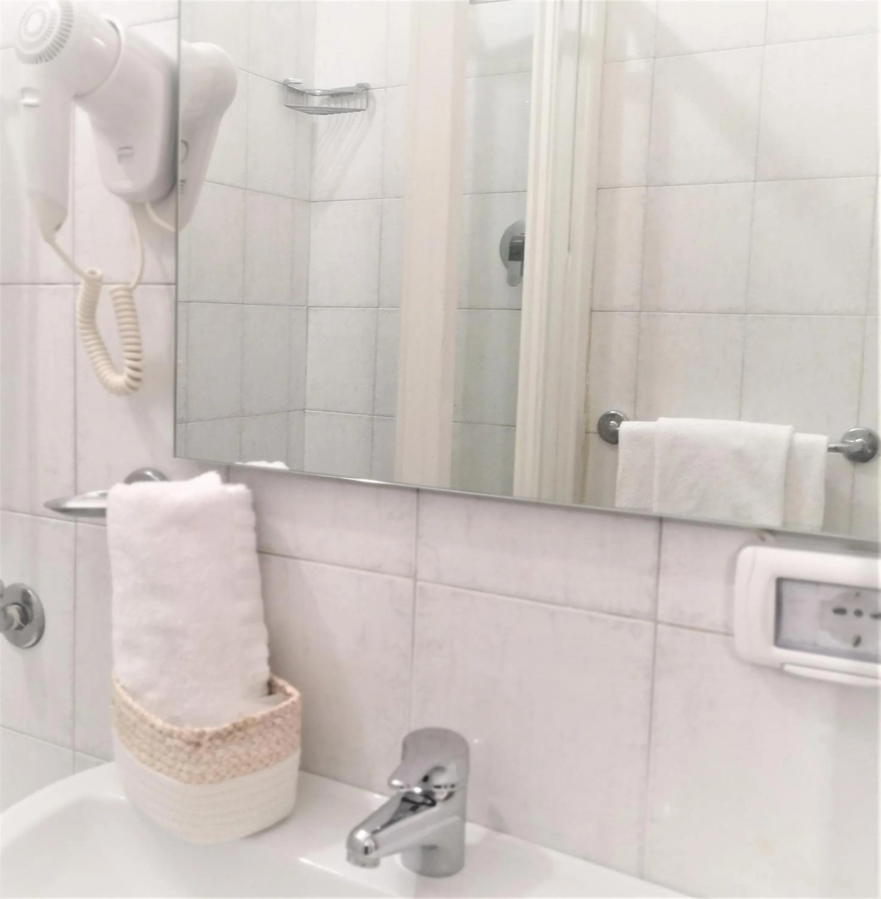 Bathroom in Plaza Rooms Ciampino