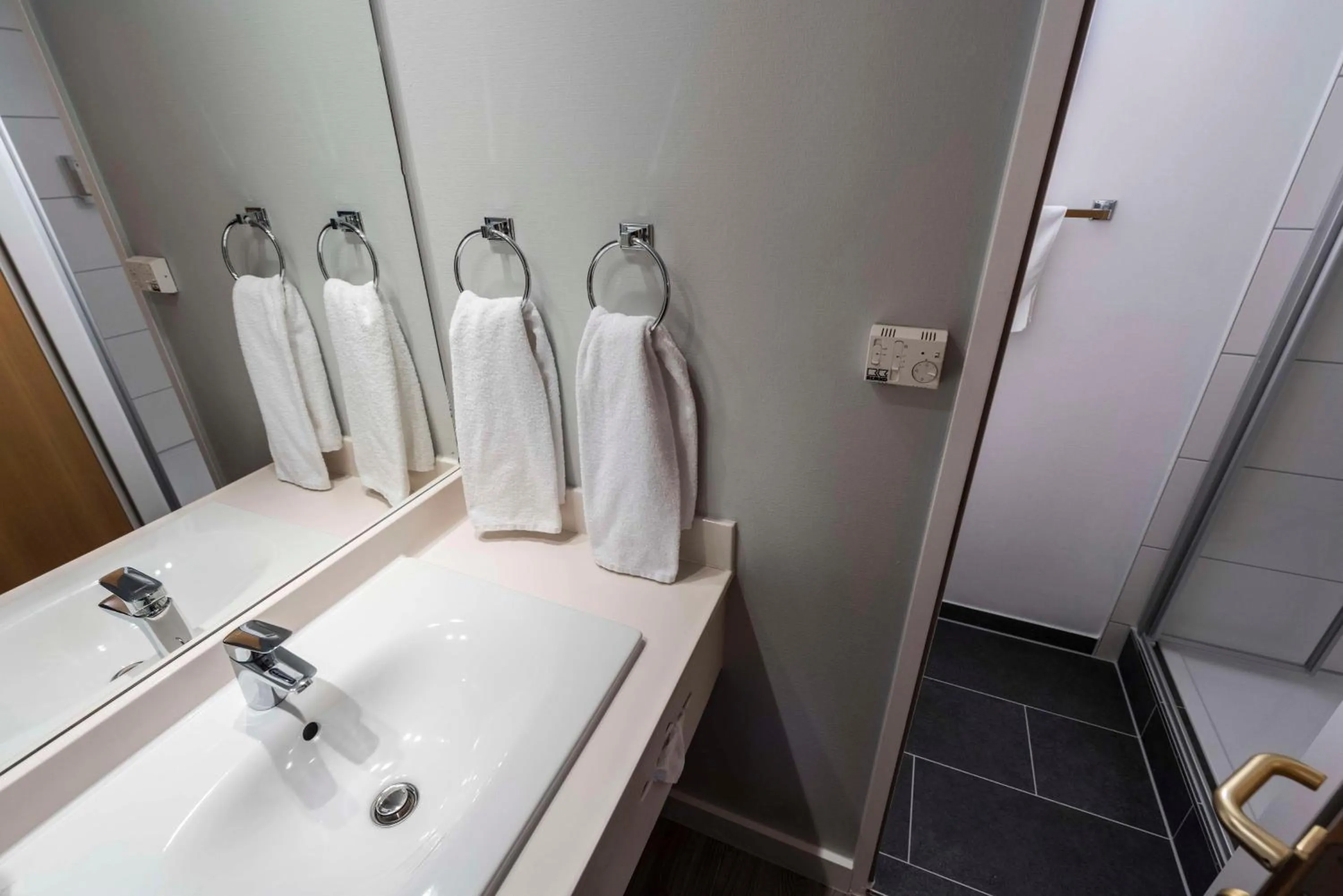 Bathroom in Best Western Hotel Peine Salzgitter