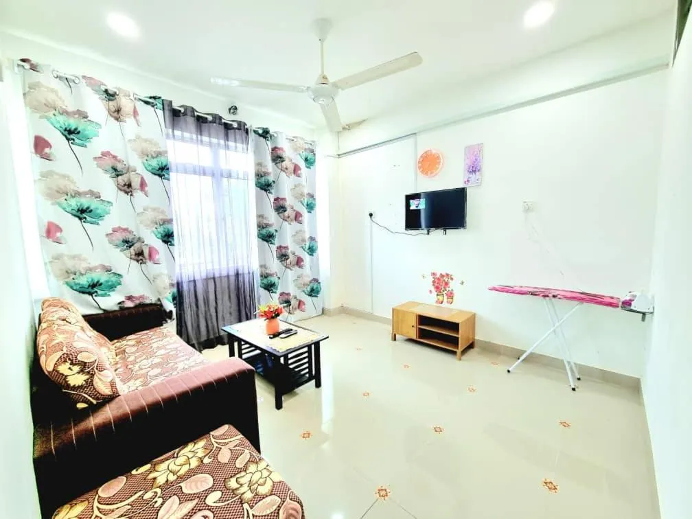 Living room, Bed in Dane & Shue Hotel Kok Lanas