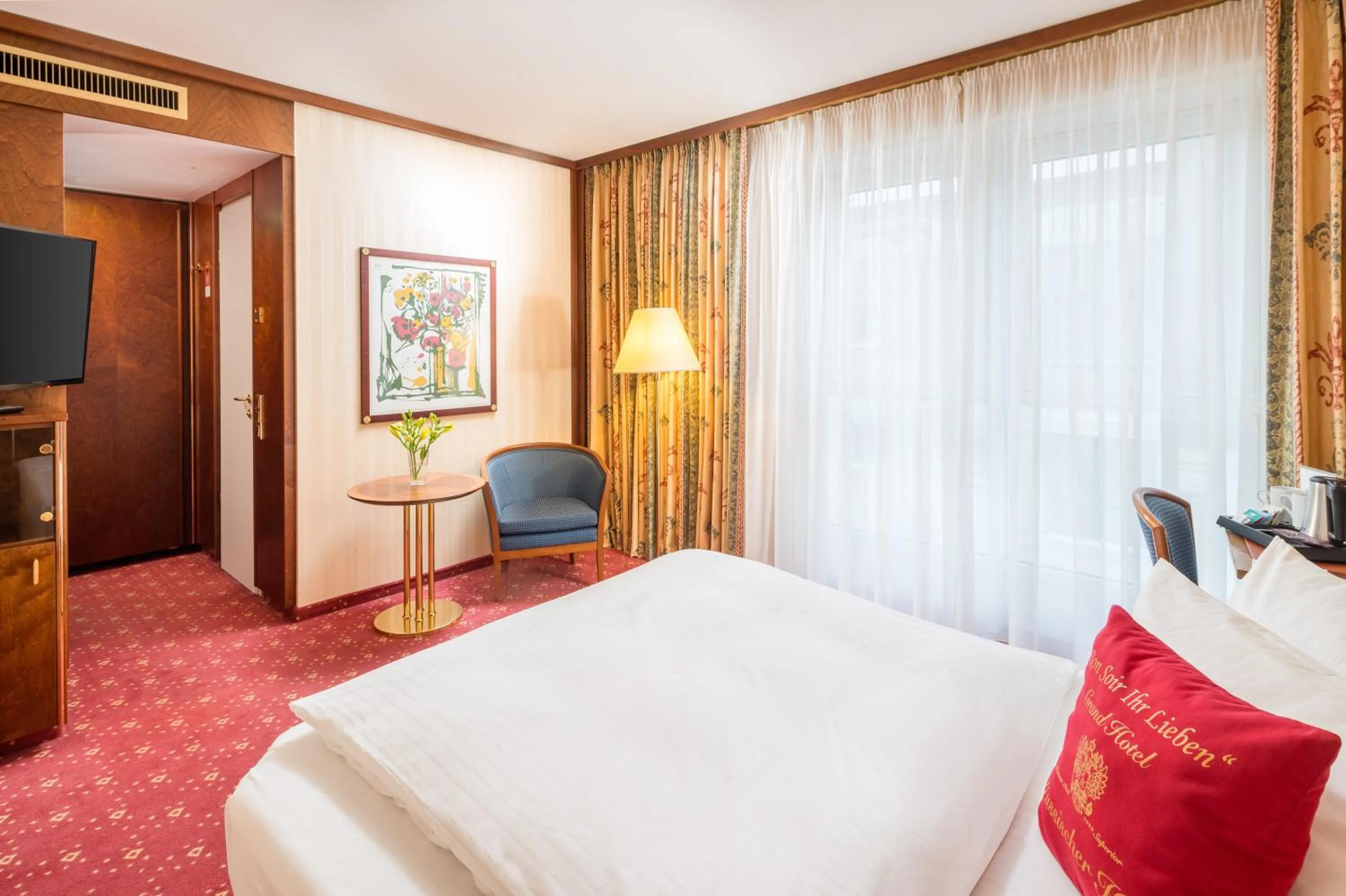 Photo of the whole room, Bed in Best Western Premier Grand Hotel Russischer Hof