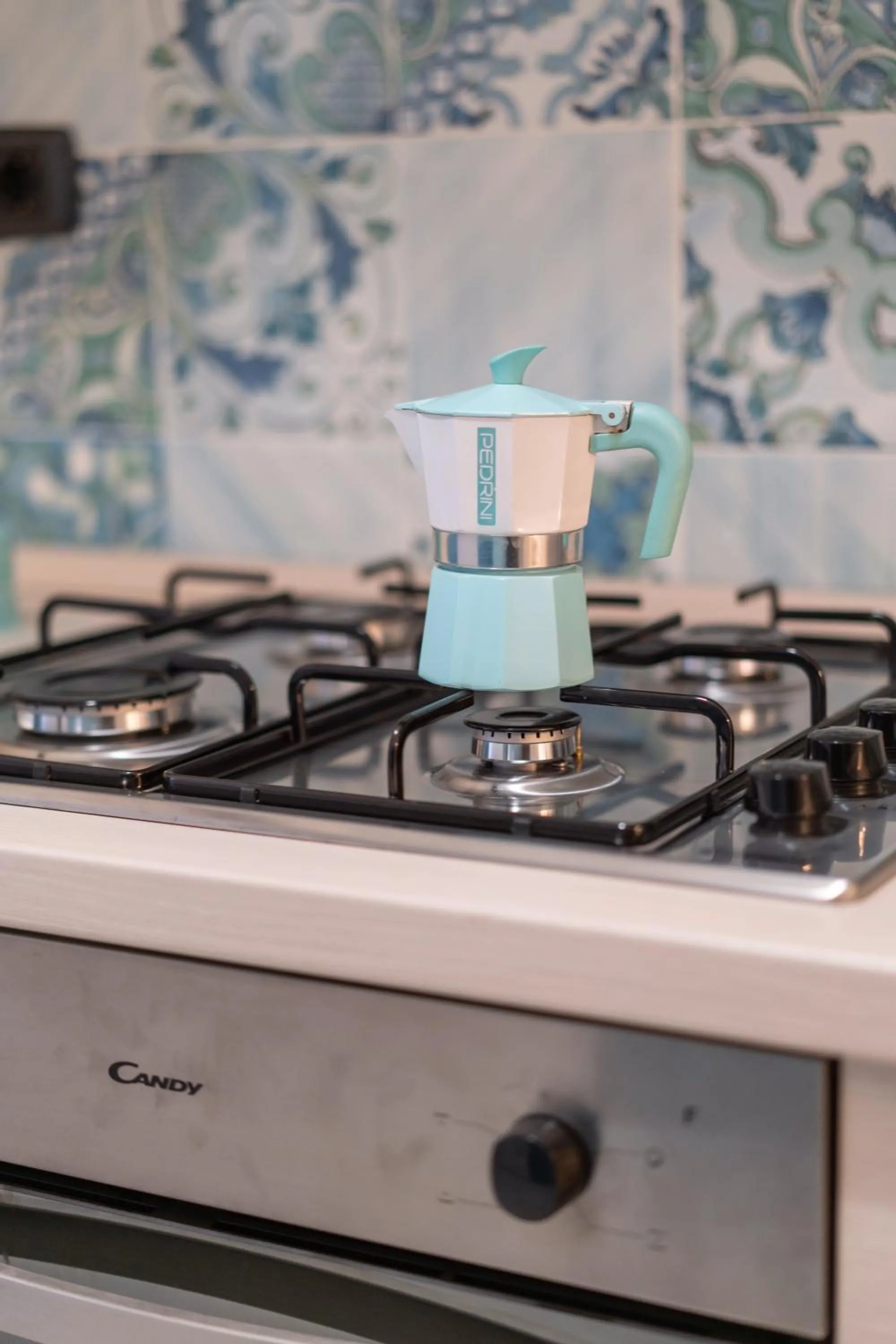 Coffee/tea facilities in New In! Syrenuse at Santa Lucia