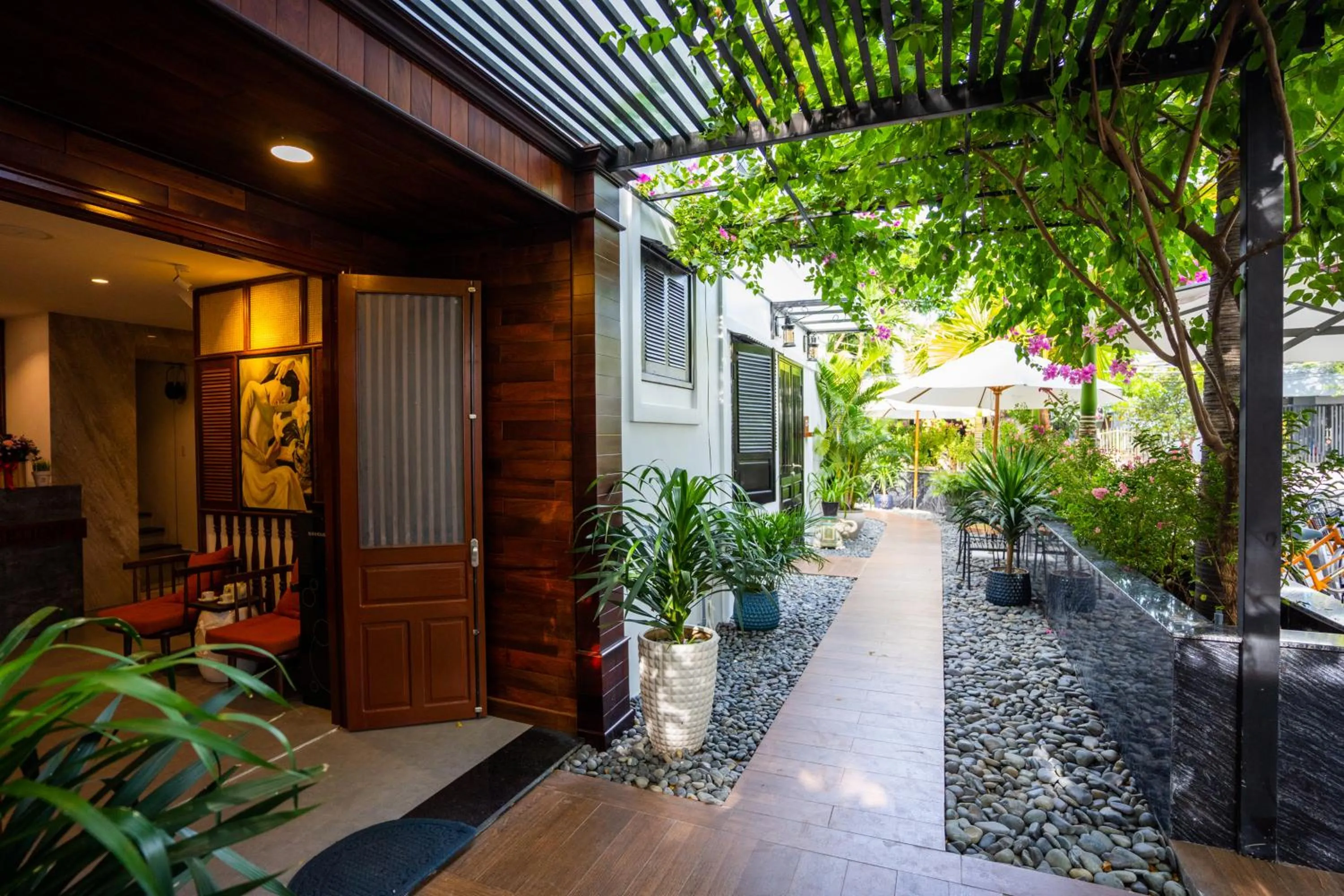 Patio in Quang Vinh Apartment and Hotel Hoi An