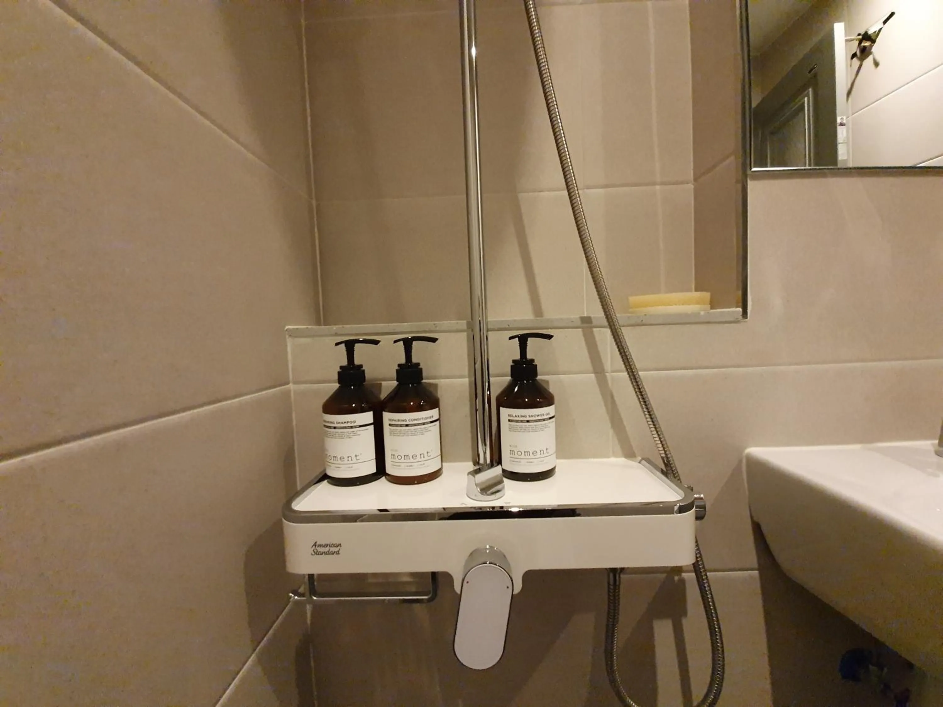 Bathroom in Browndot hotel songtan