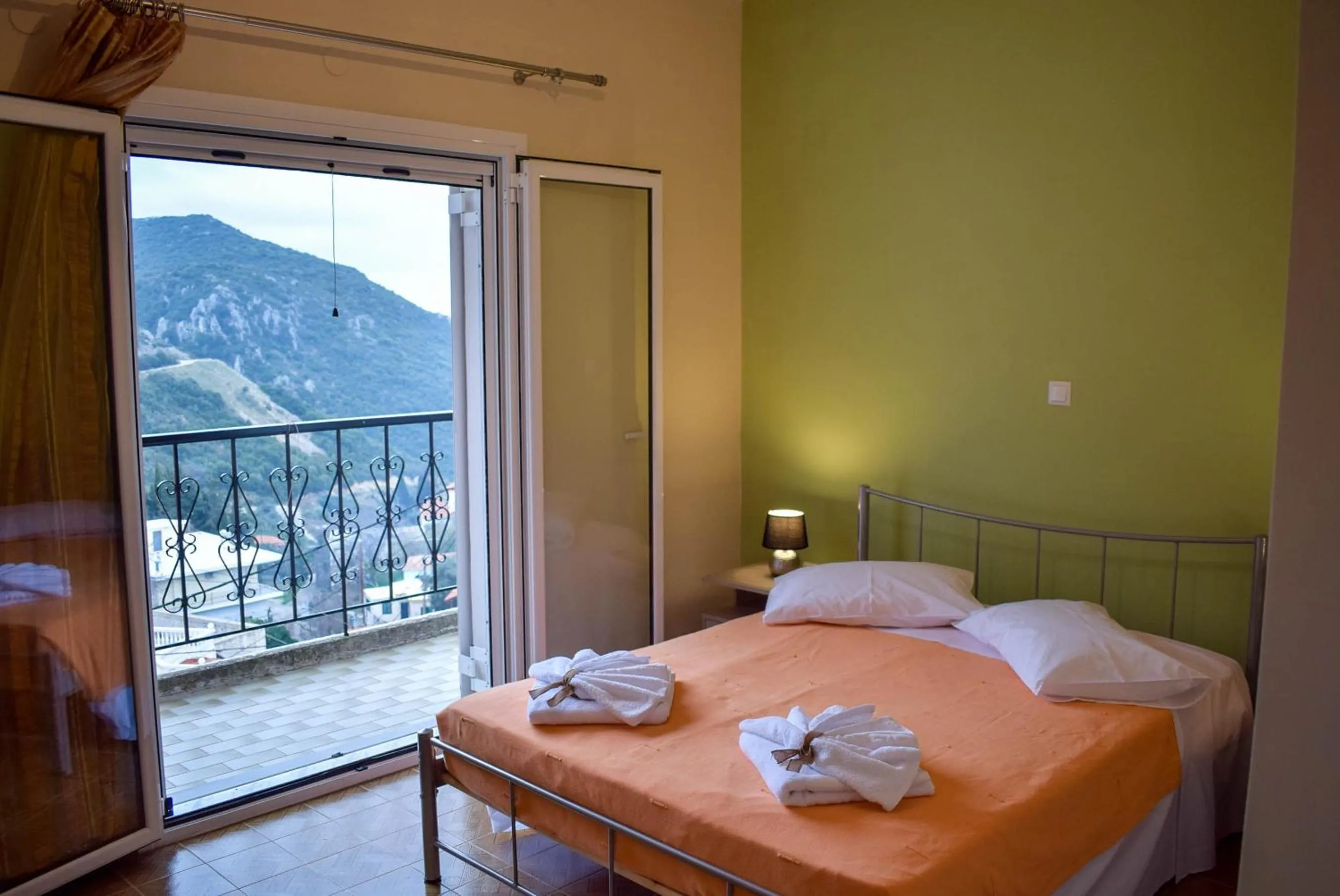 Bedroom, Bed in Amazing View Maisonette