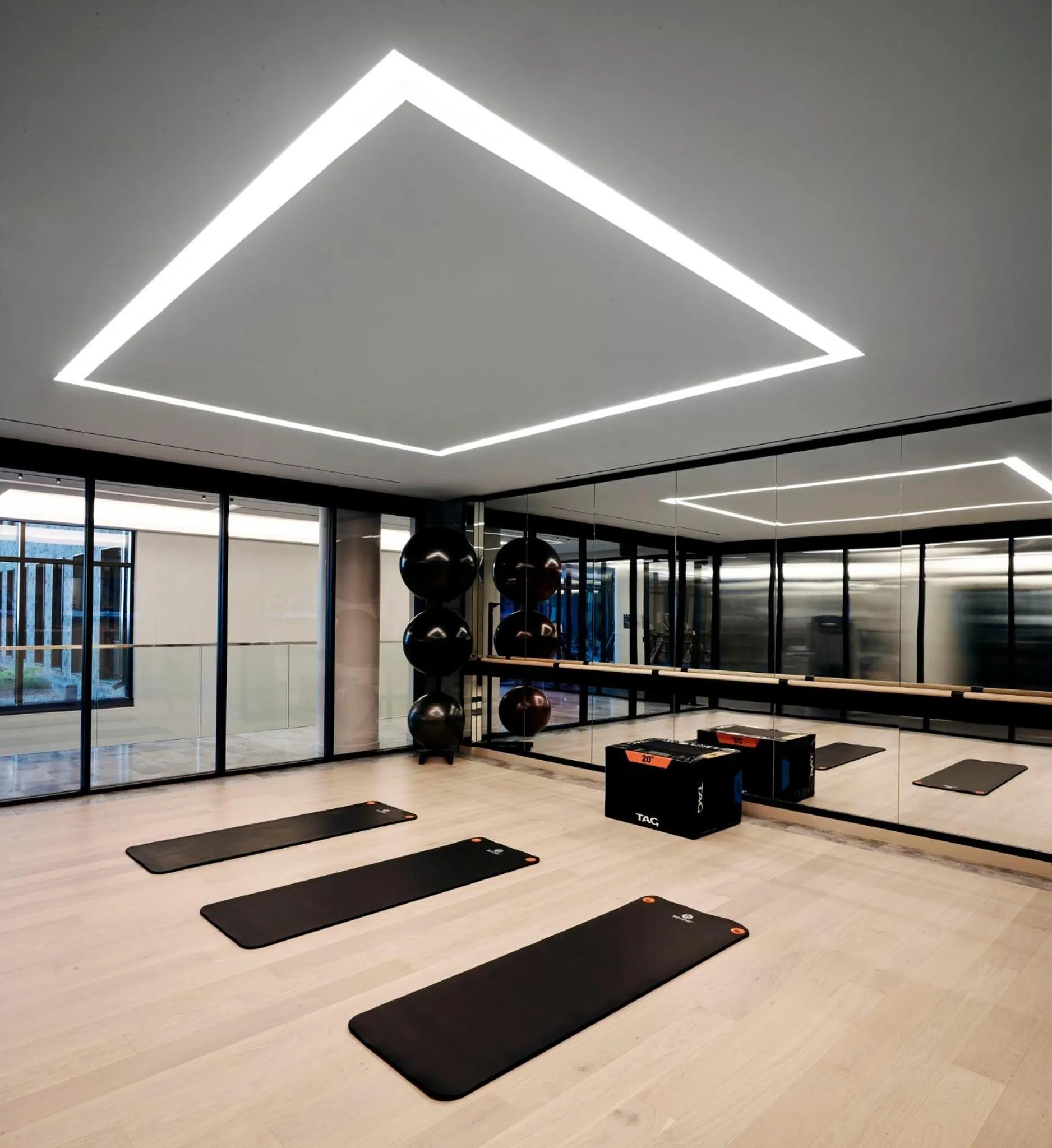 Fitness centre/facilities in citizenM Washington Capital