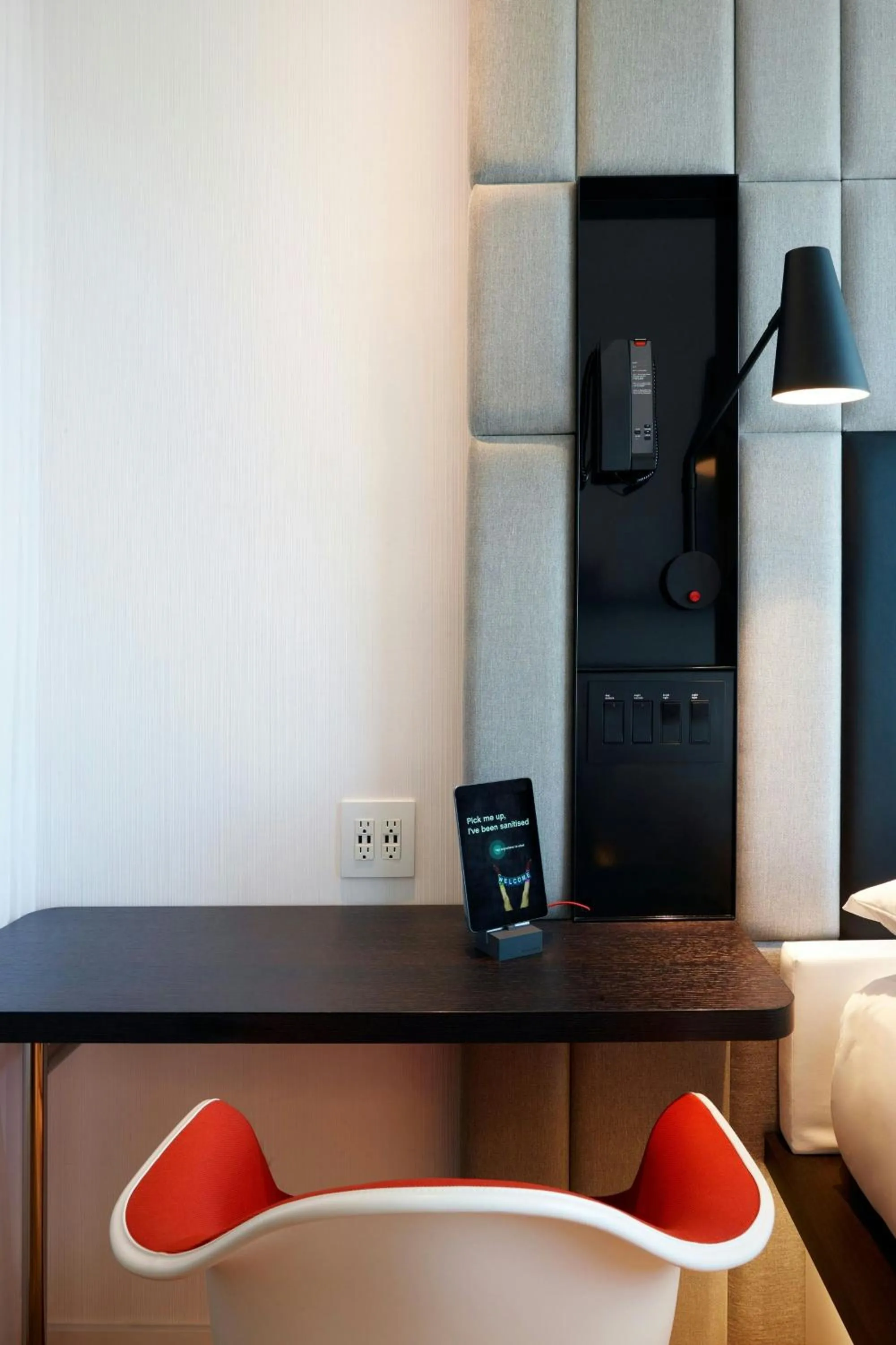 Bedroom, Bed in citizenM Washington Capital