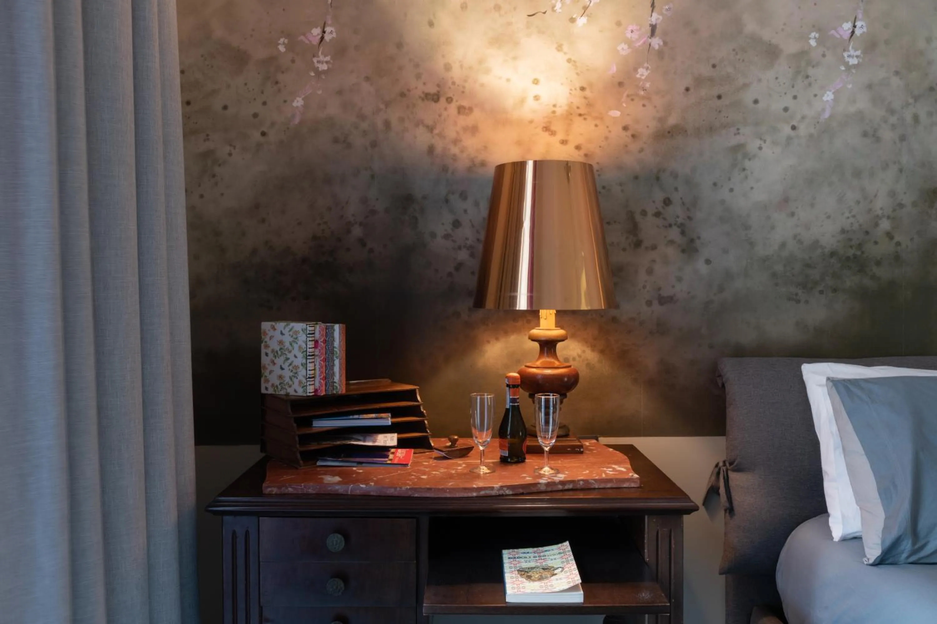 Decorative detail in B&B Lex Room Santa Lucia