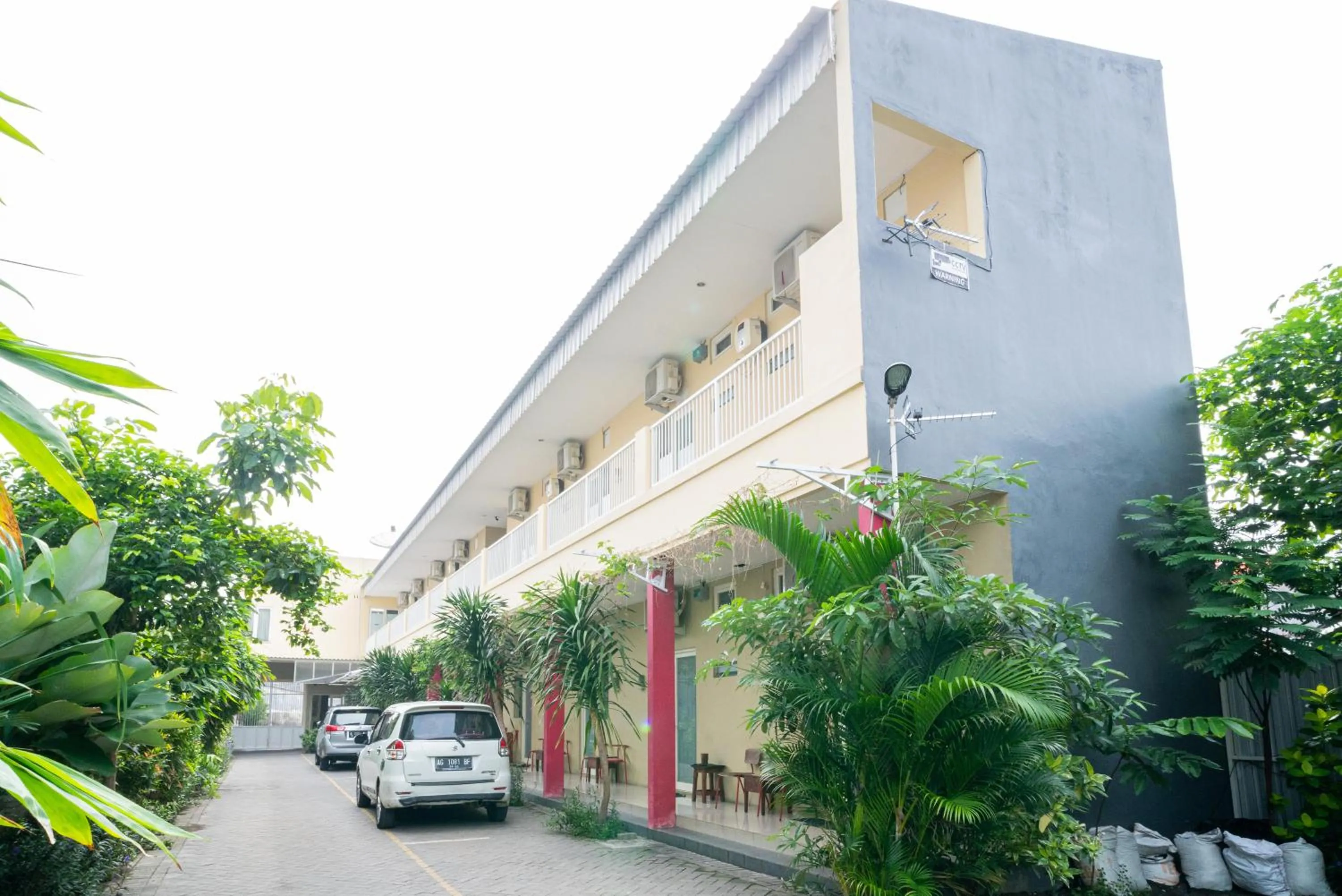 Property building in RedDoorz Syariah near Suncity Mall Sidoarjo