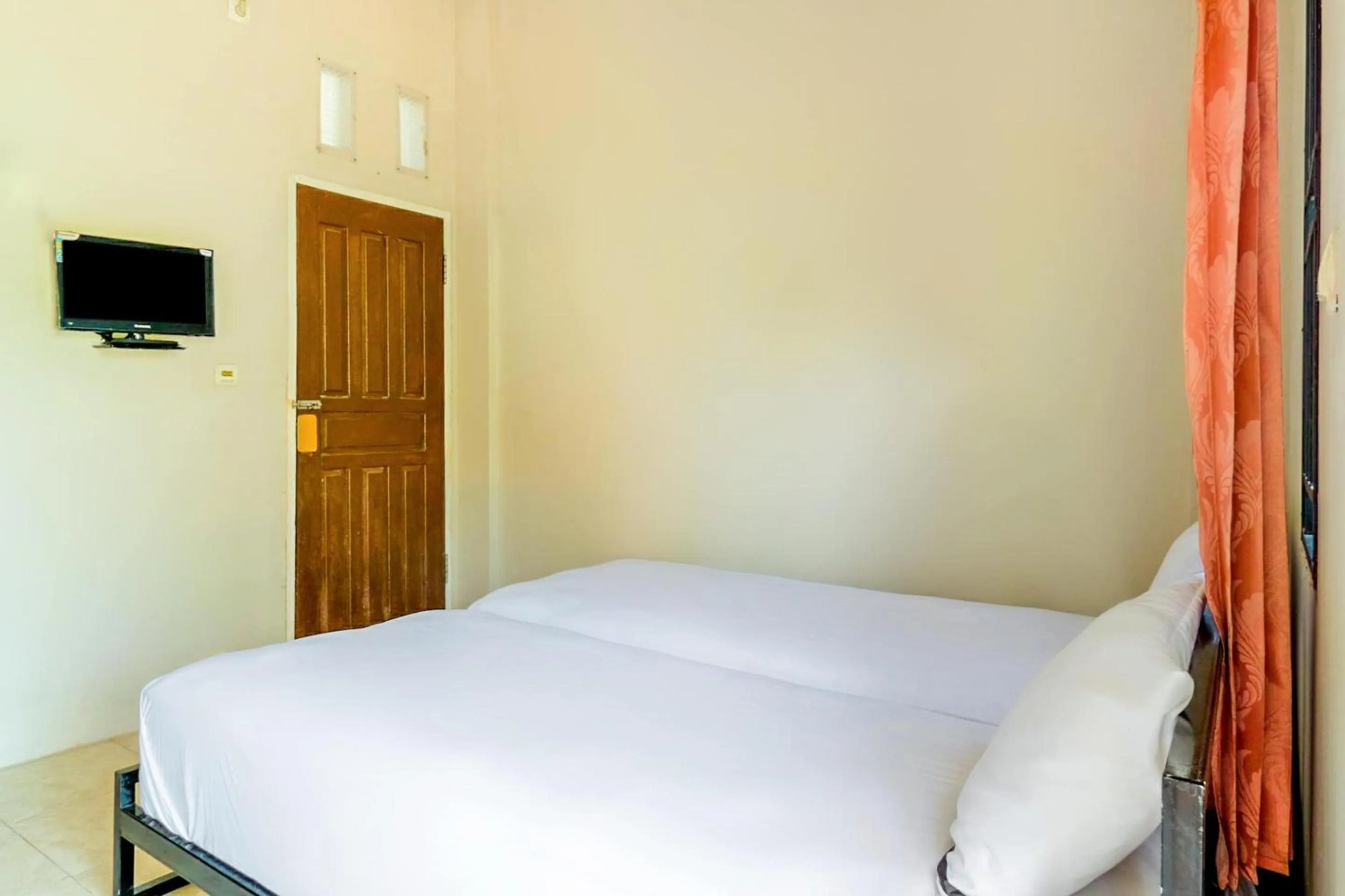 Bedroom, Bed in OYO Life 2745 Nabeza House