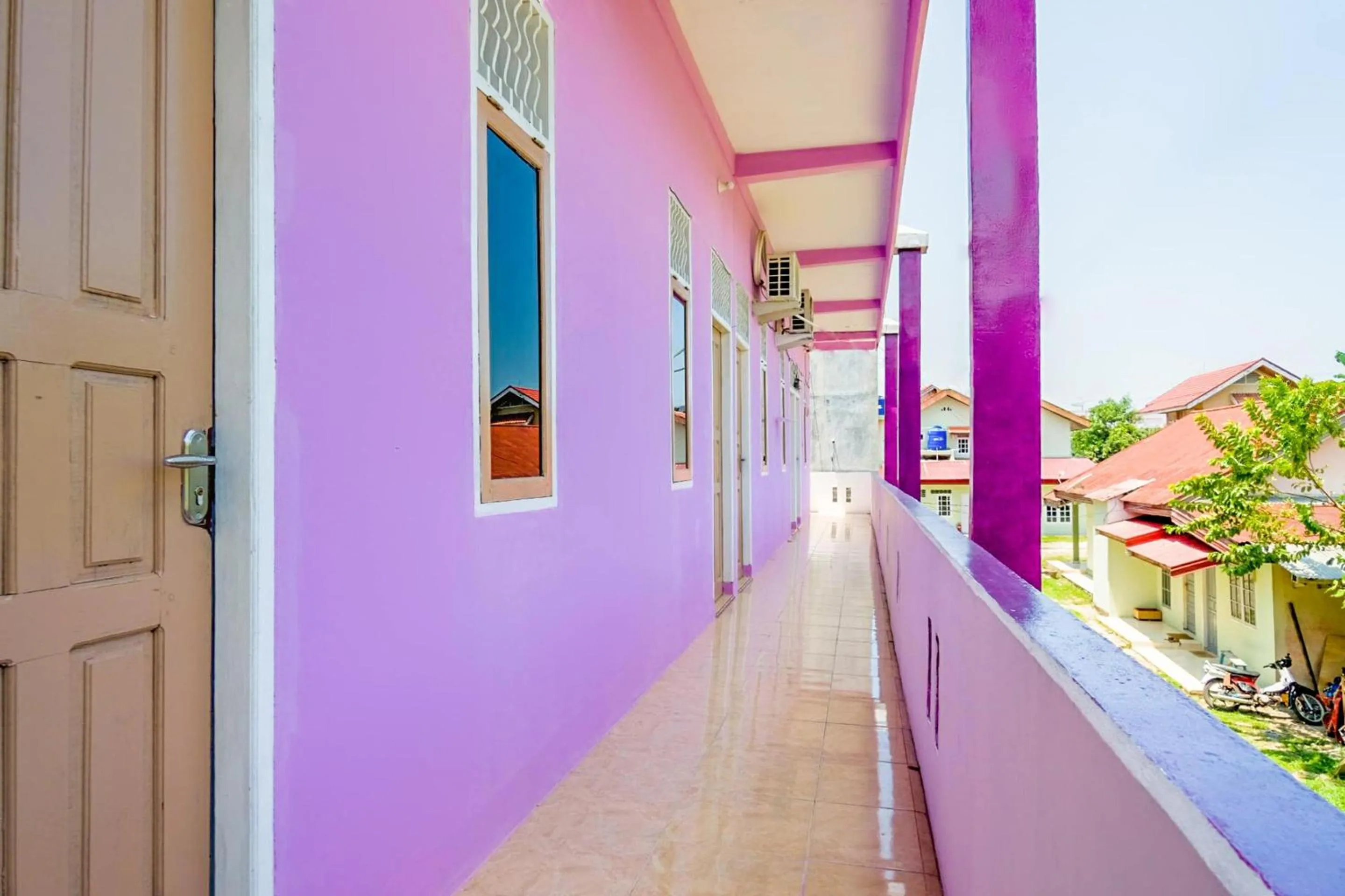 Facade/entrance in OYO Life 2745 Nabeza House