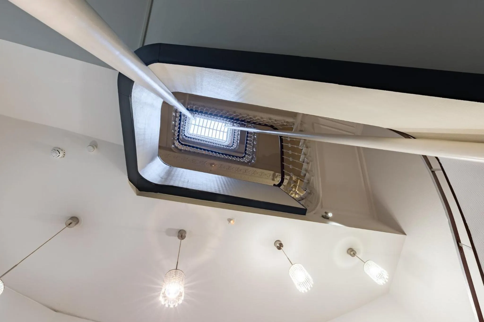 Lobby or reception in Garner Hotel Hamburg - Graf Moltke by IHG