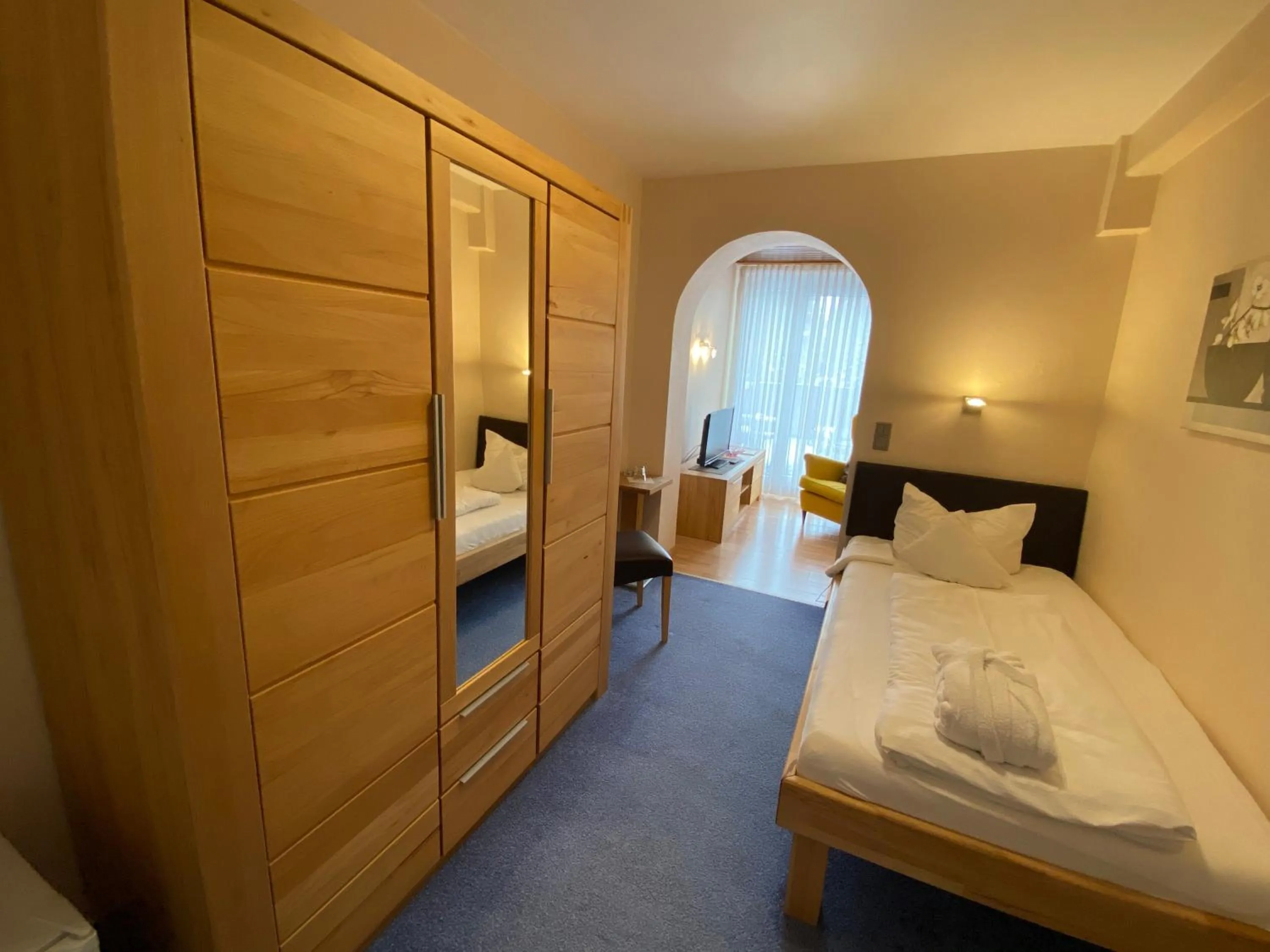 Bathroom, Bed in Hotel Ritter Badenweiler