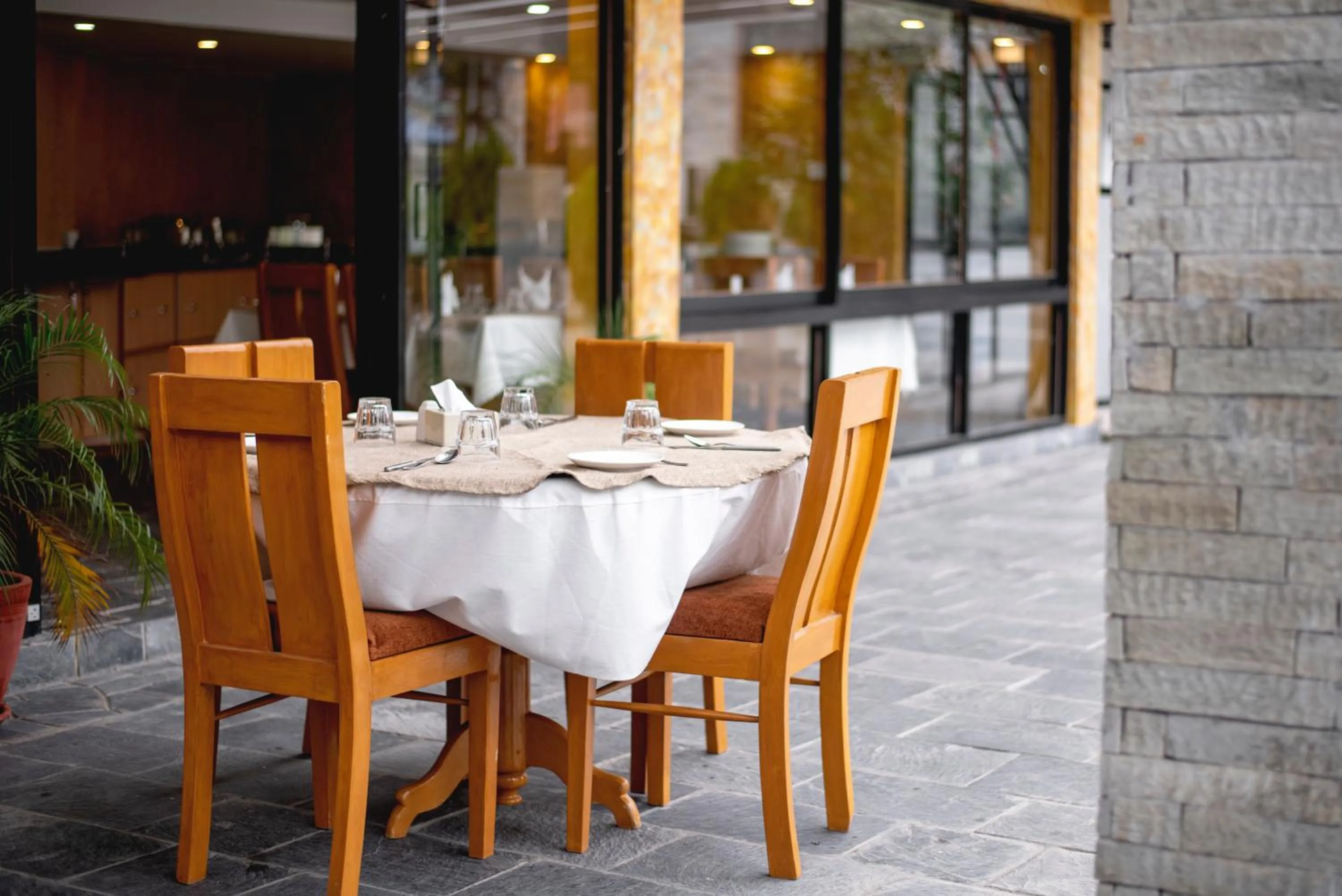 Restaurant/places to eat in Gateway Himalaya Resort