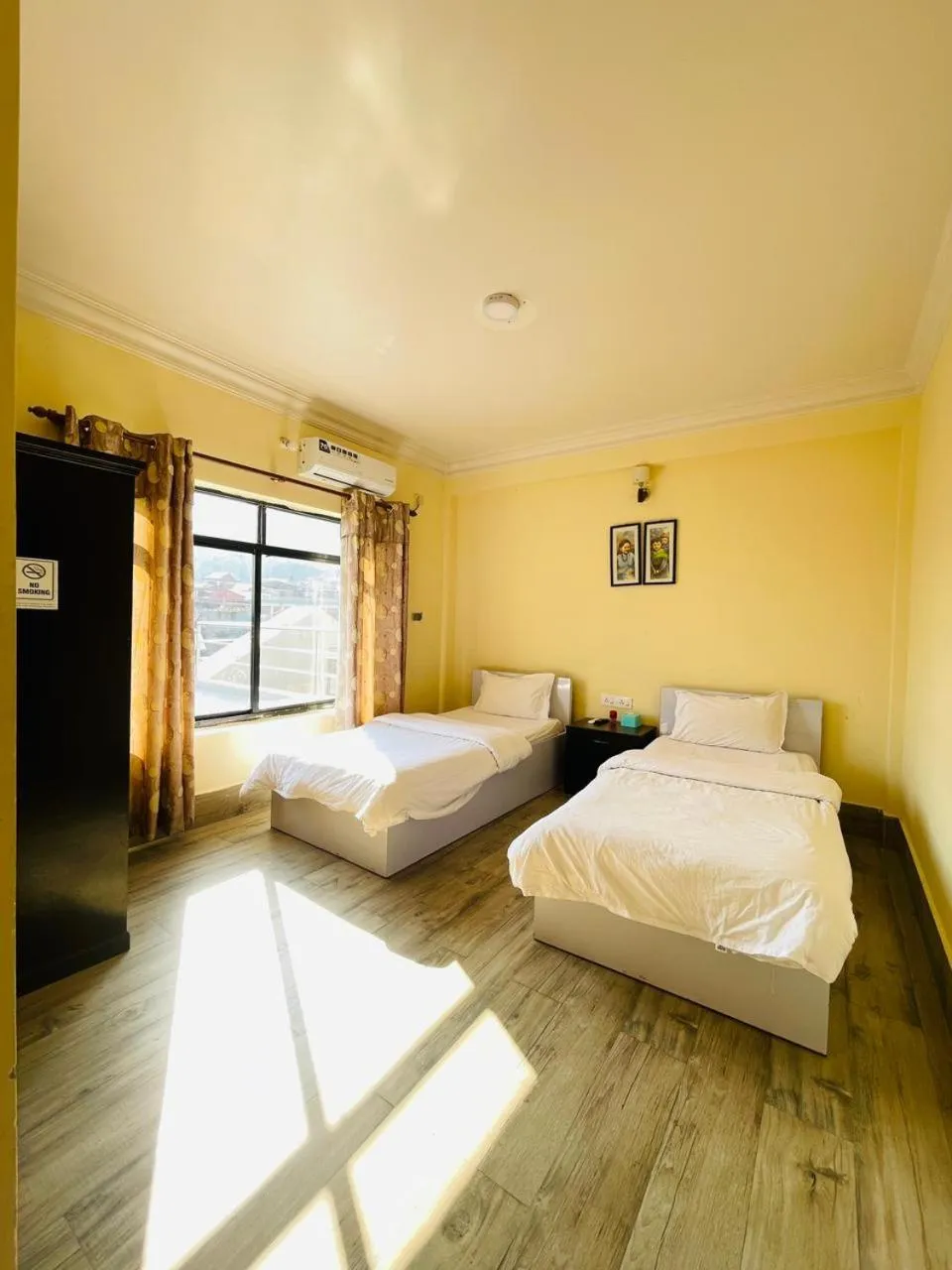 Bed in Gateway Himalaya Resort