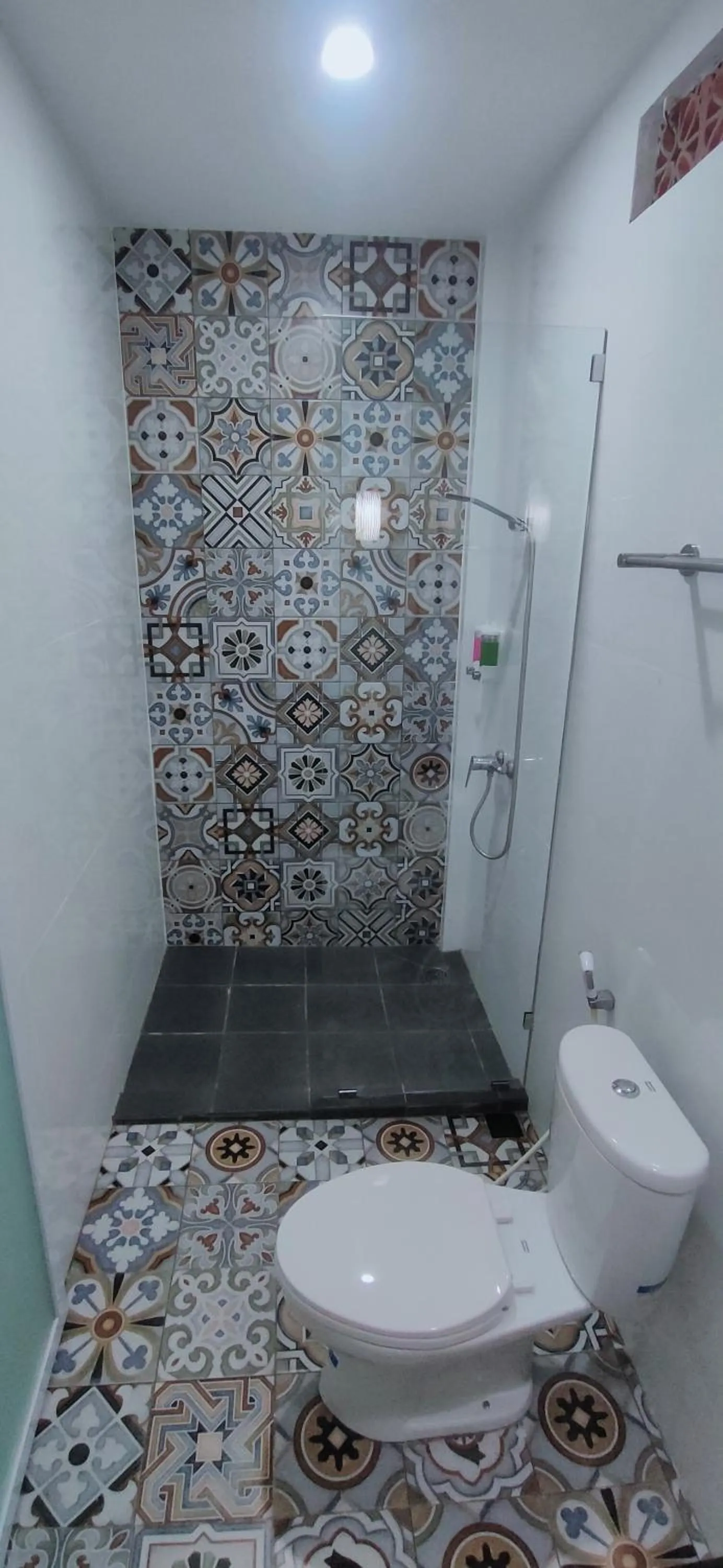 Shower in Pondok DenAyu Homestay