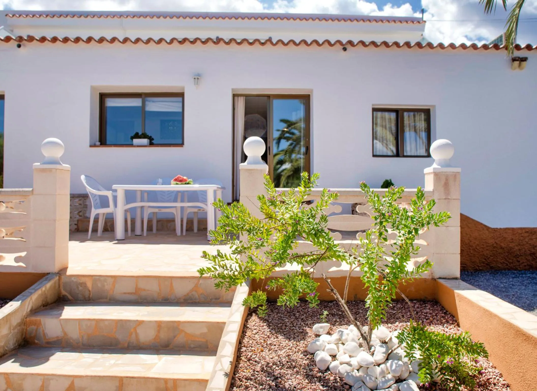 Property building in Hotel Lago Dorado