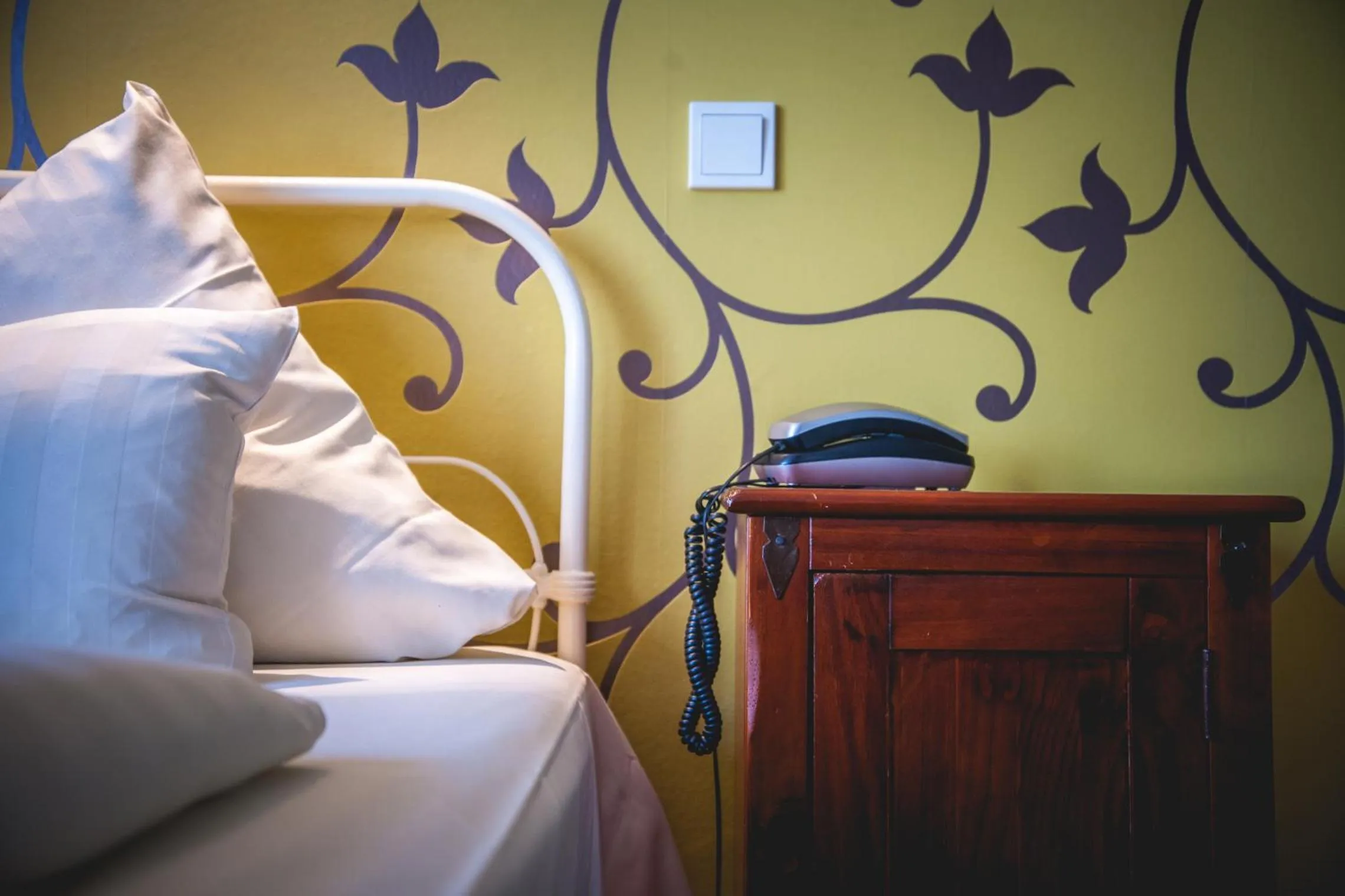 Decorative detail, Bed in Hotel Alexander