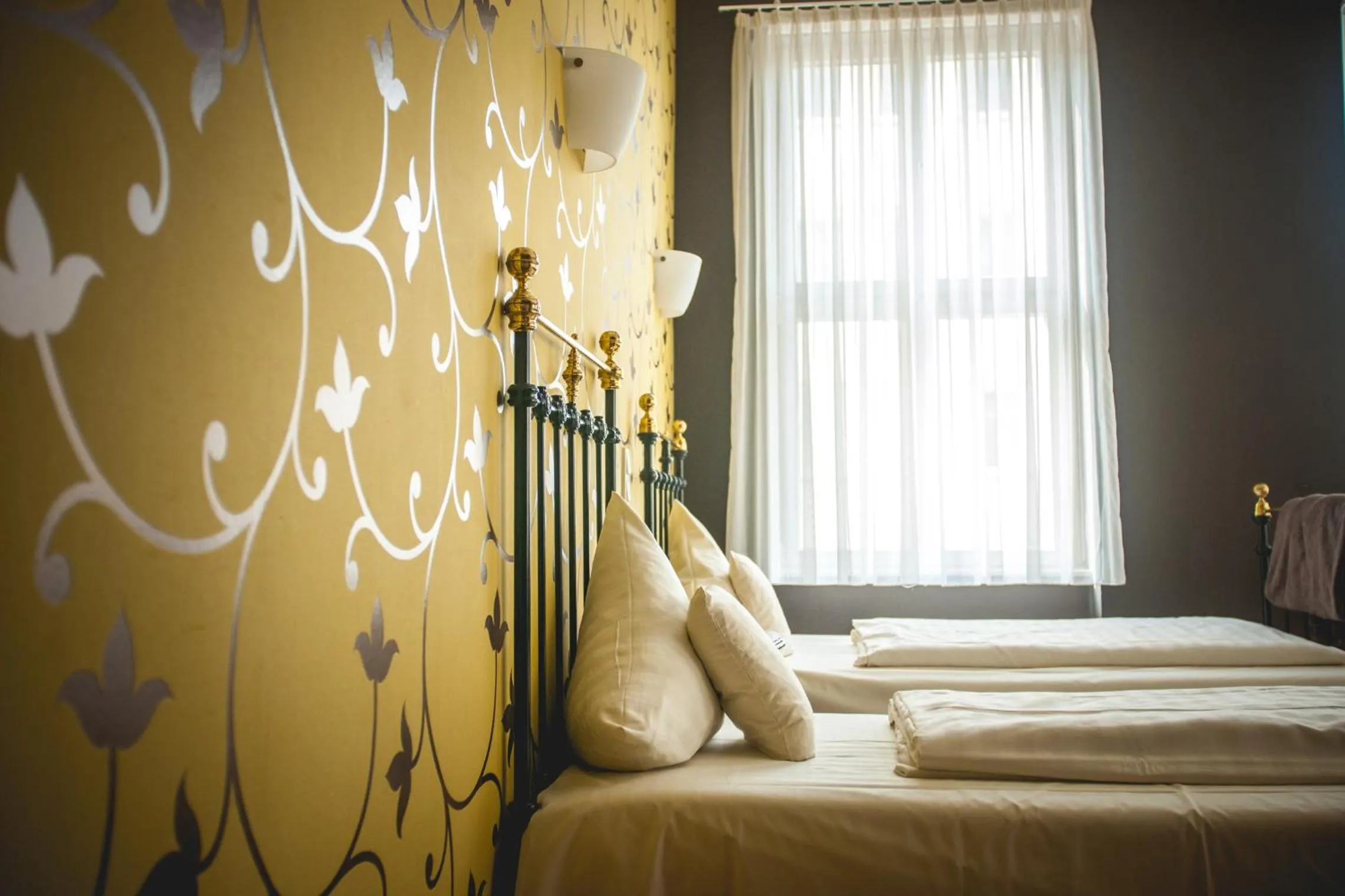 Photo of the whole room, Bed in Hotel Alexander