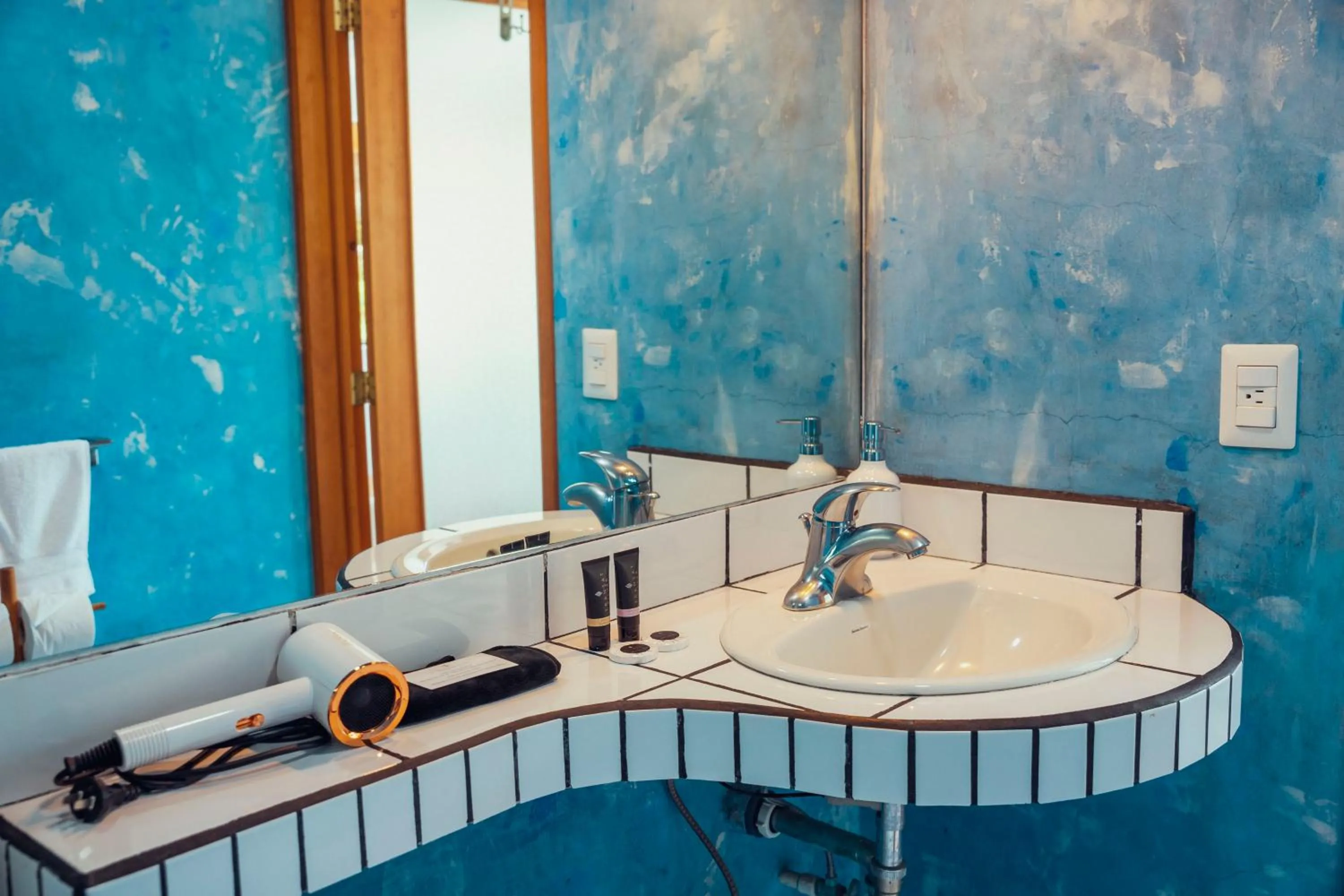 Bed in El Dragon Hotel