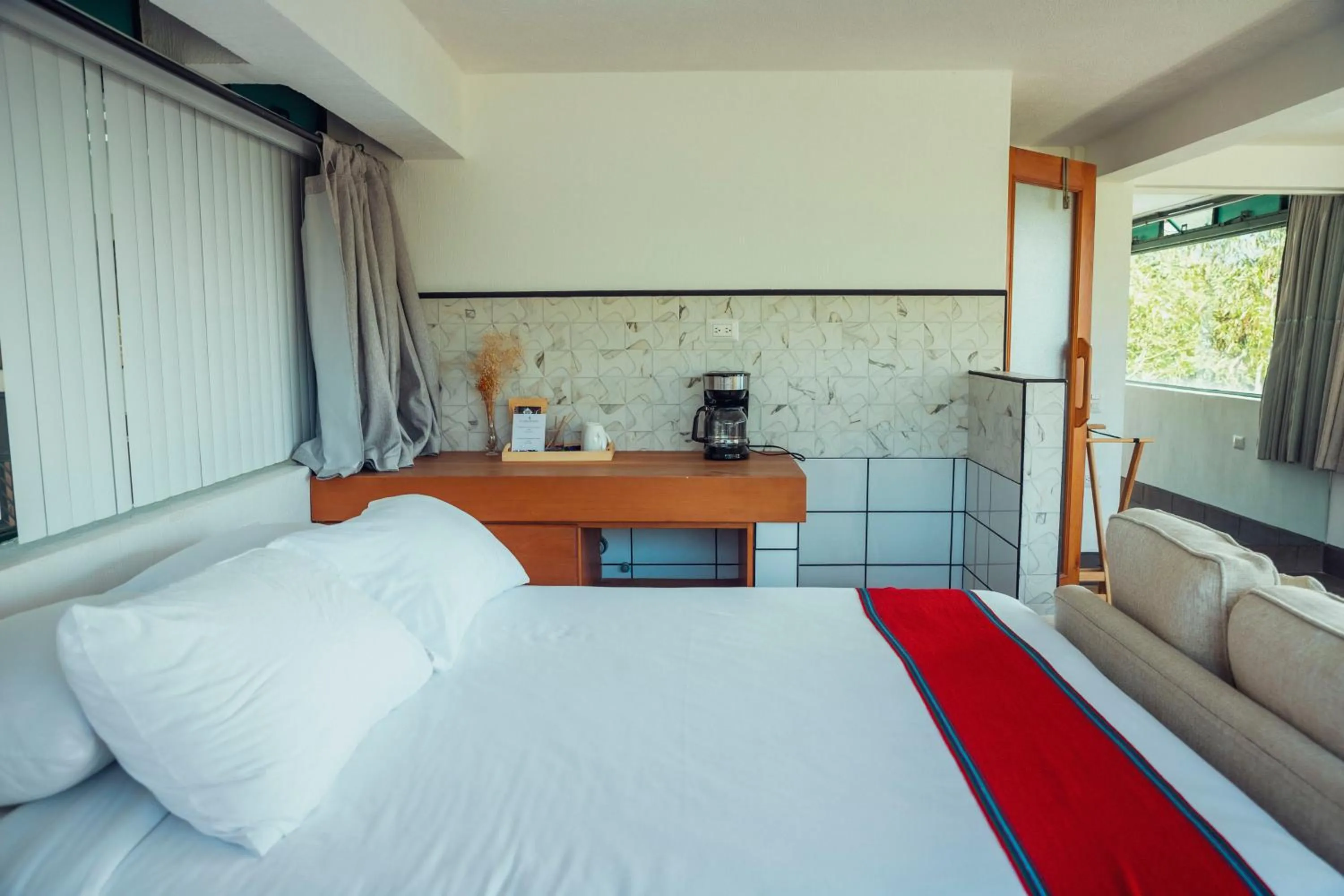 Bed in El Dragon Hotel